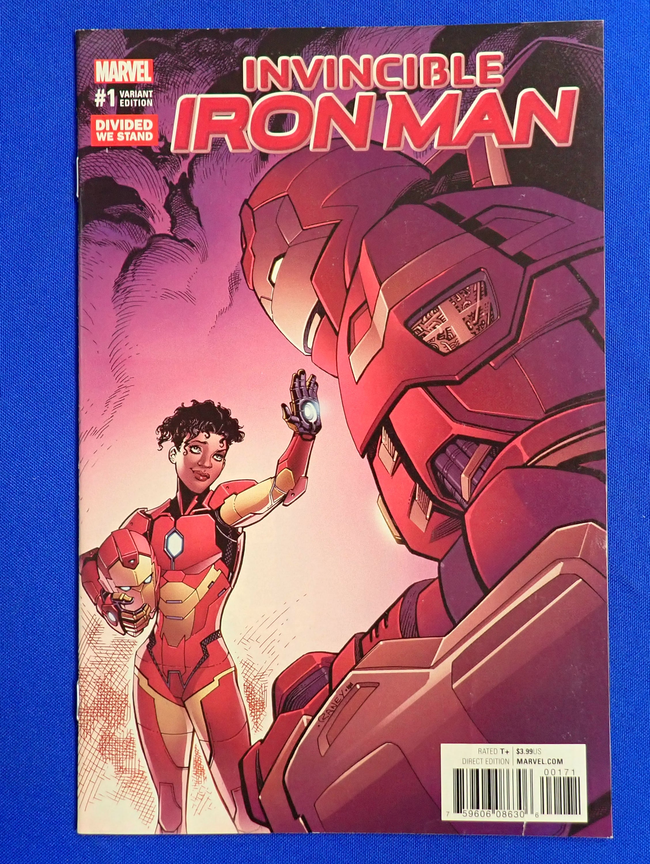 Invincible Iron Man #1 (2016) - VF/NM (9.0) - Raney Variant