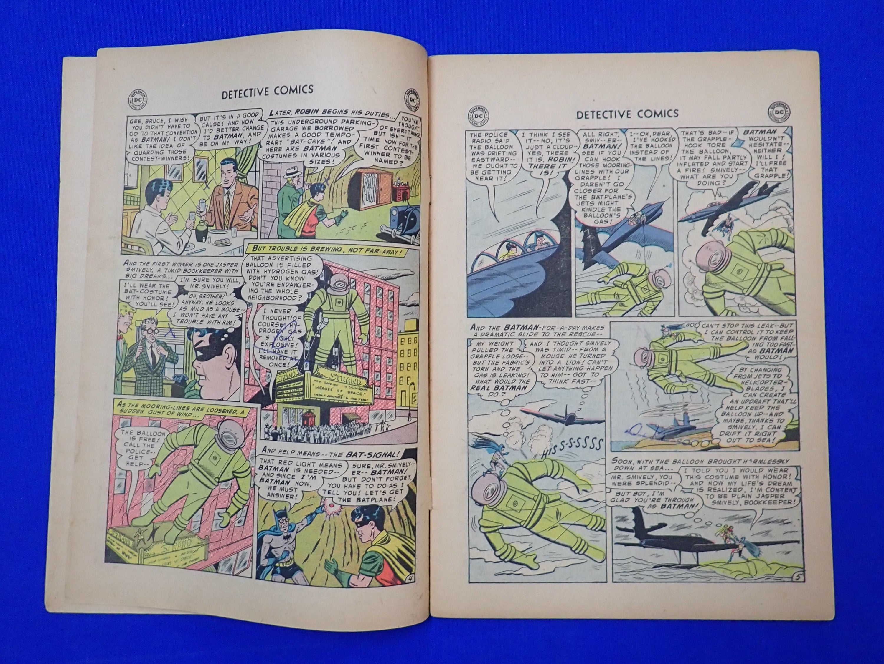 Detective Comics #225 (1955) - PR (.5) - Front & Back Cover Detached - 1st Martian Manhunter