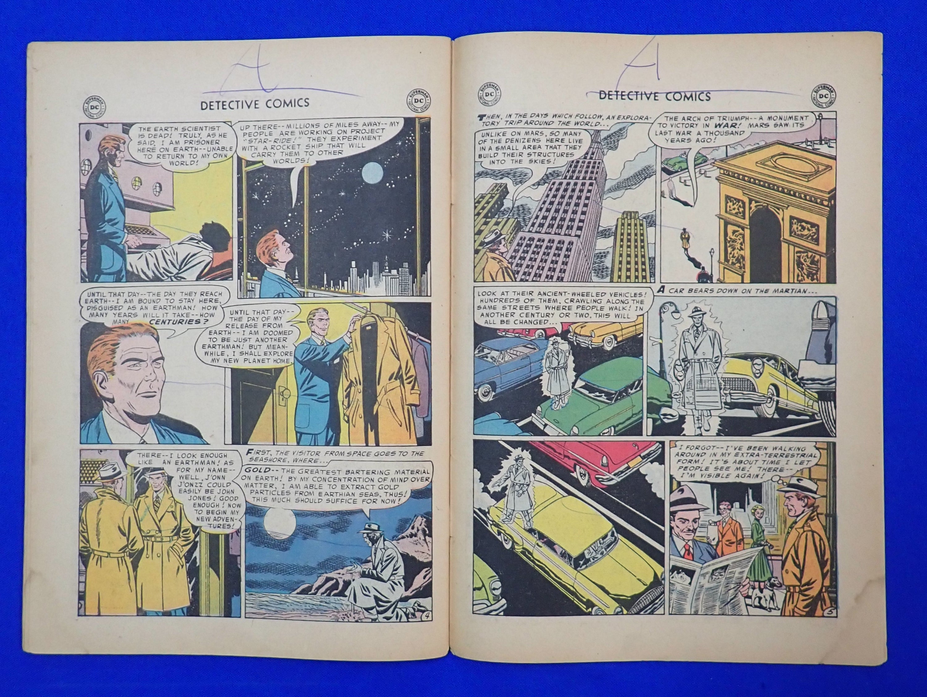 Detective Comics #225 (1955) - PR (.5) - Front & Back Cover Detached - 1st Martian Manhunter