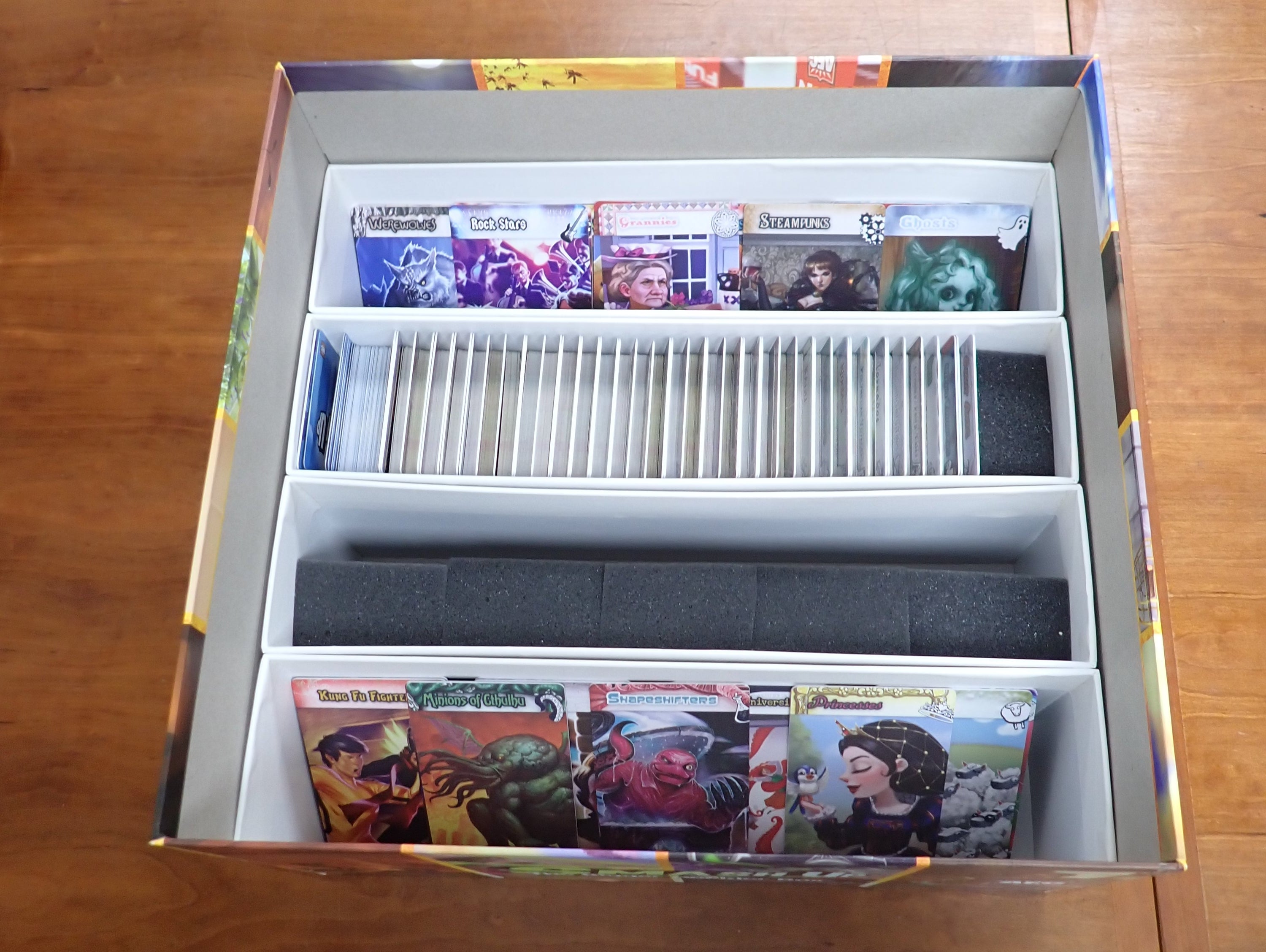 Smash Up: The Bigger Geekier Box (Pre-owned)