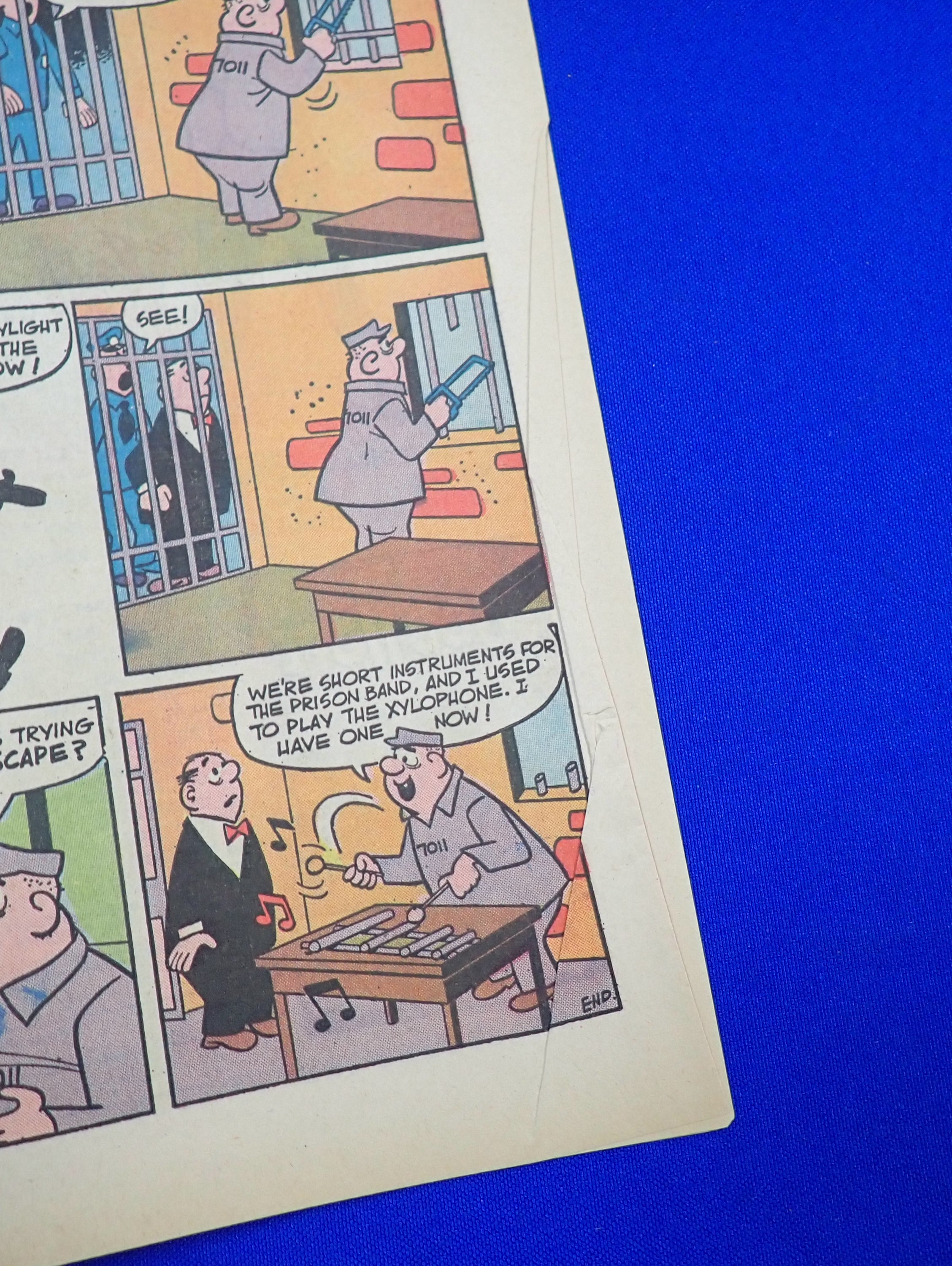 World's Finest #153 (1965) - GD+ (2.5) - Centerfold detached + Batman Slapping Robin meme