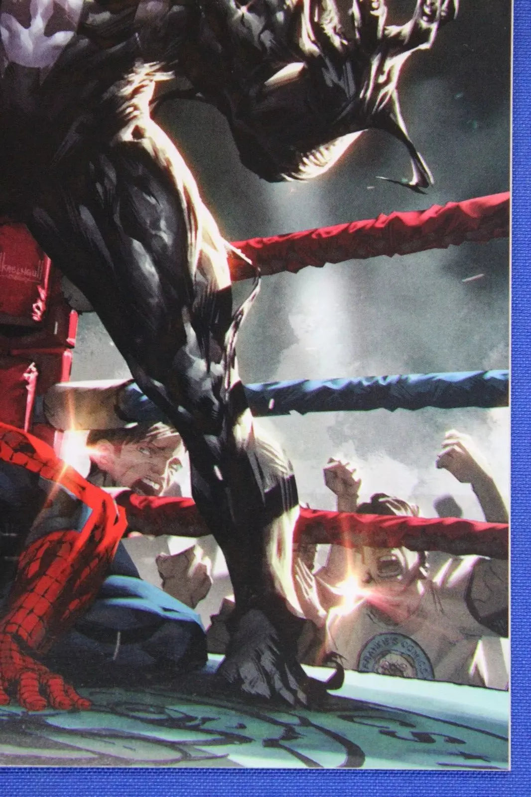 Venom #28 Frankie's Comics Golden Apple Kael Ngu Variant NM