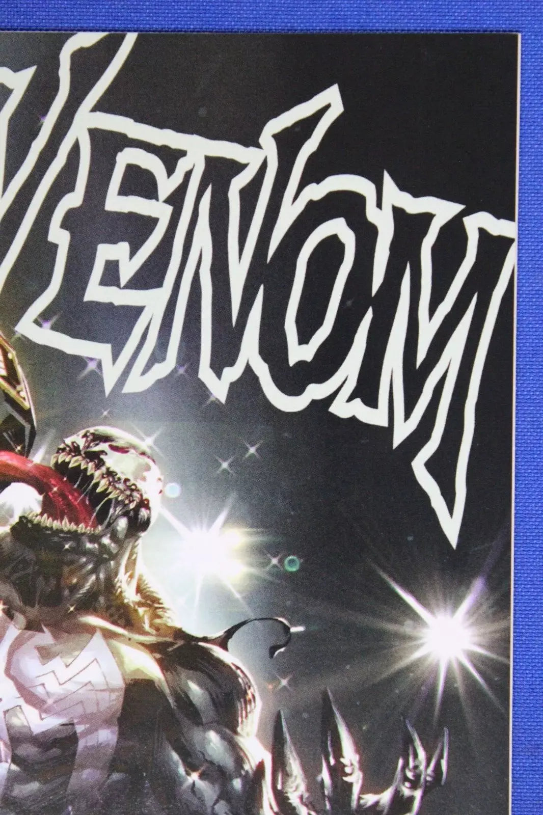 Venom #28 Frankie's Comics Golden Apple Kael Ngu Variant NM