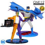 Mezco One: 12 Golden Age Batman vs Two-Face Battle