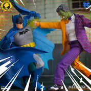 Mezco One: 12 Golden Age Batman vs Two-Face Battle