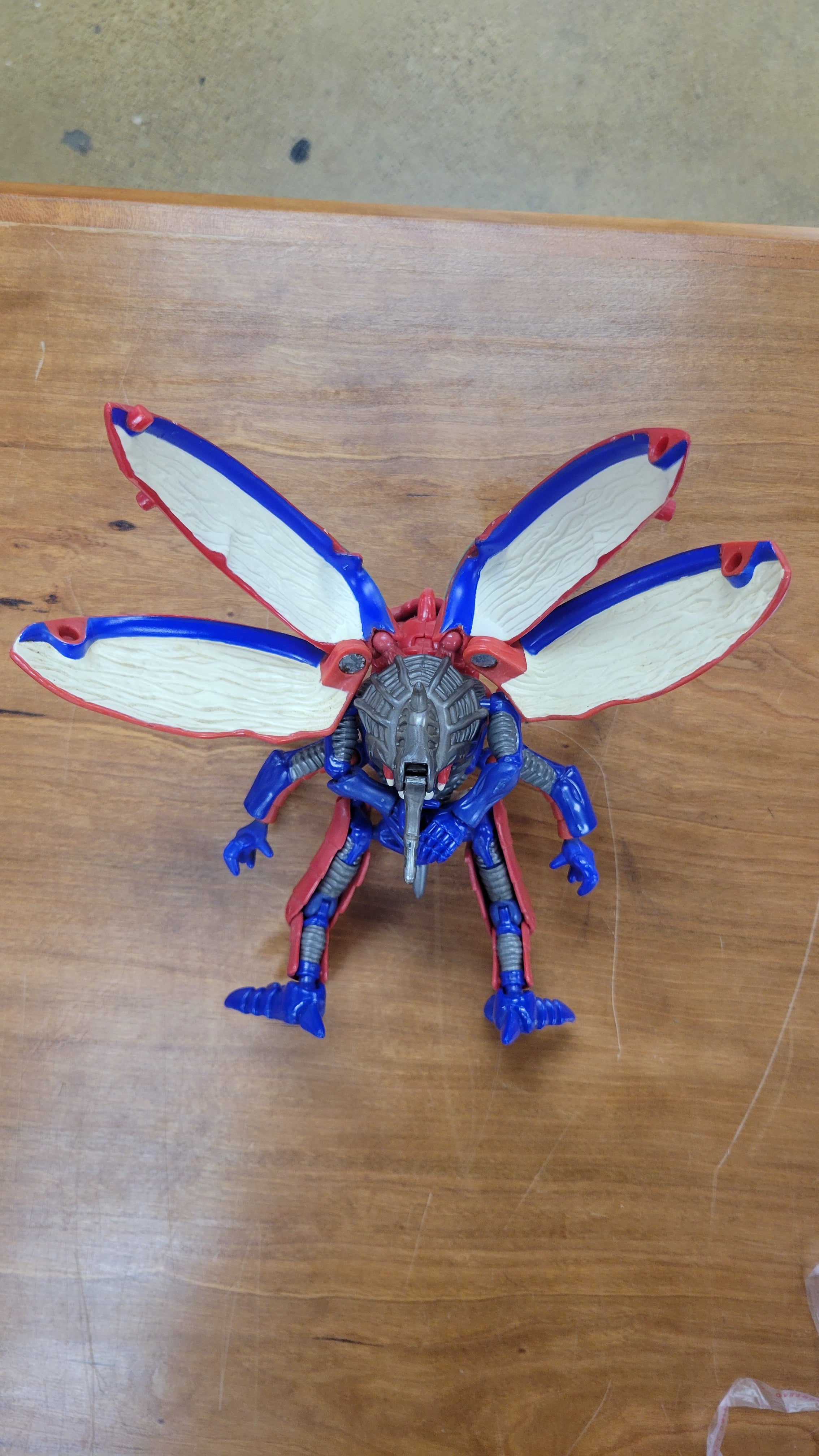 Digivolving Kabuterimon