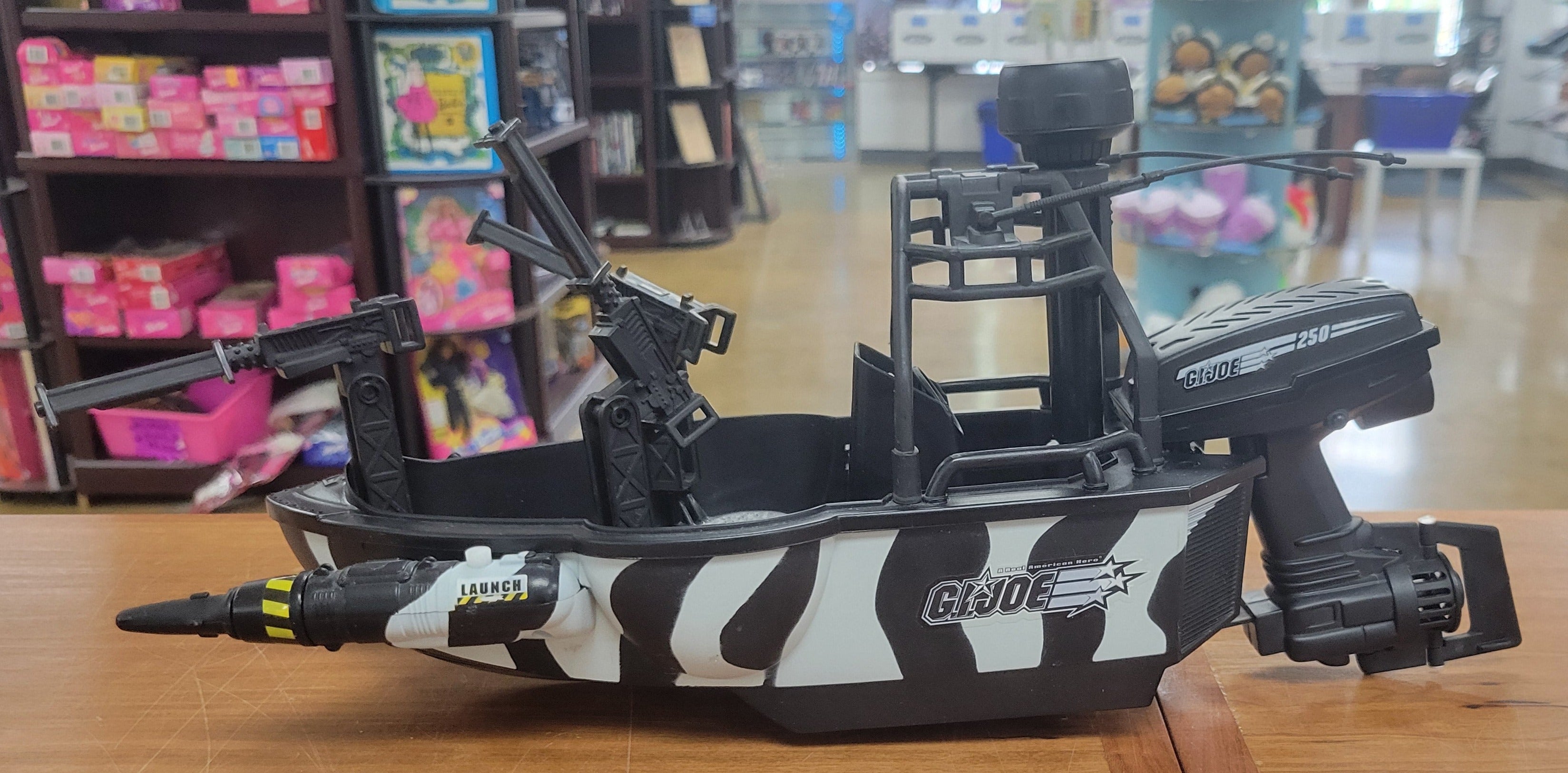 Pirahna Attack Boat