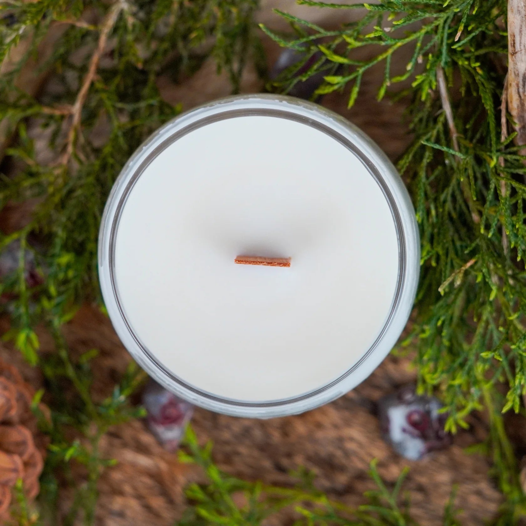 8.5_oz_Glass_Candle_-_Overhead.webp