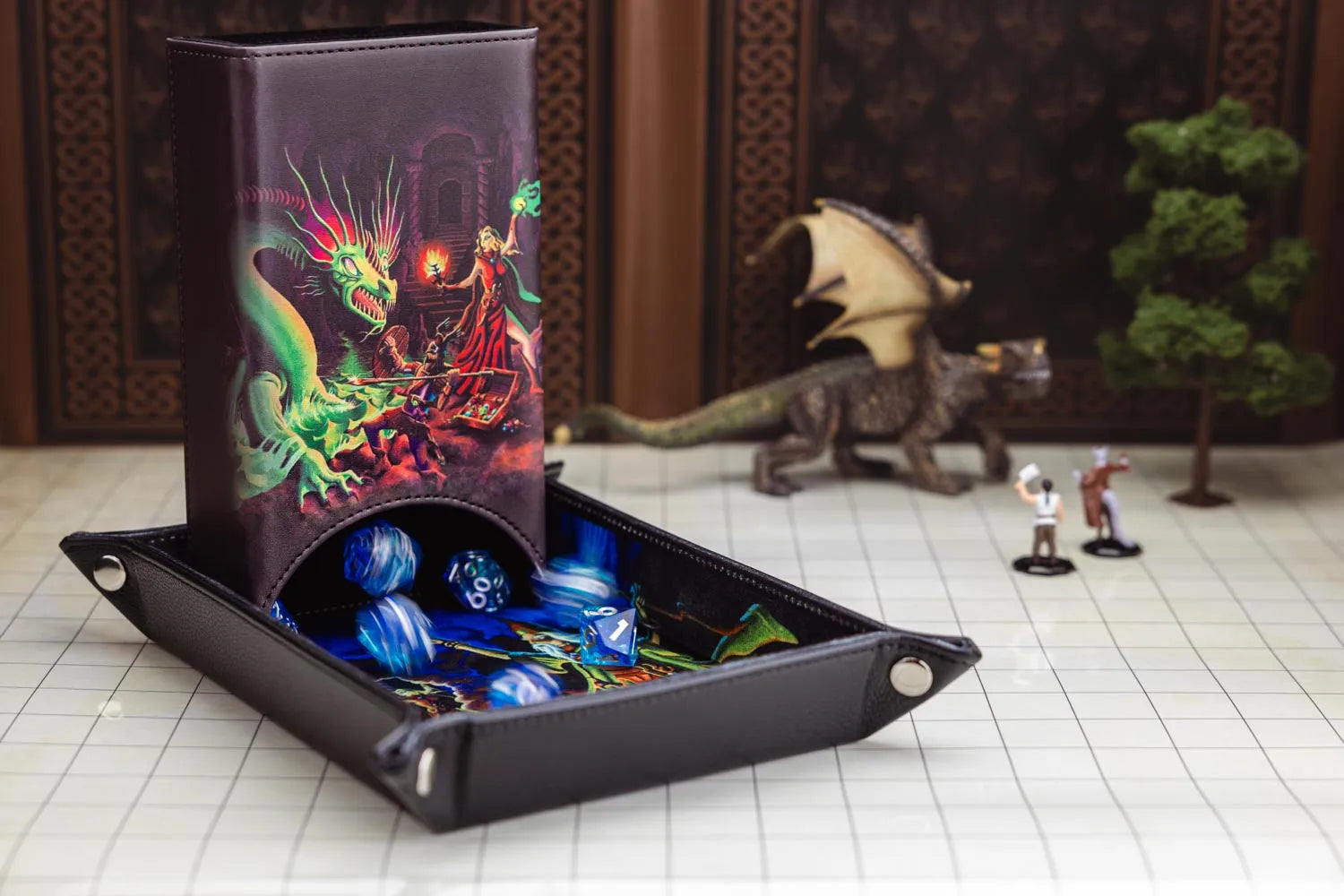Dungeons & Dragons: Masterworks Series Dice Tower - Erol Otus