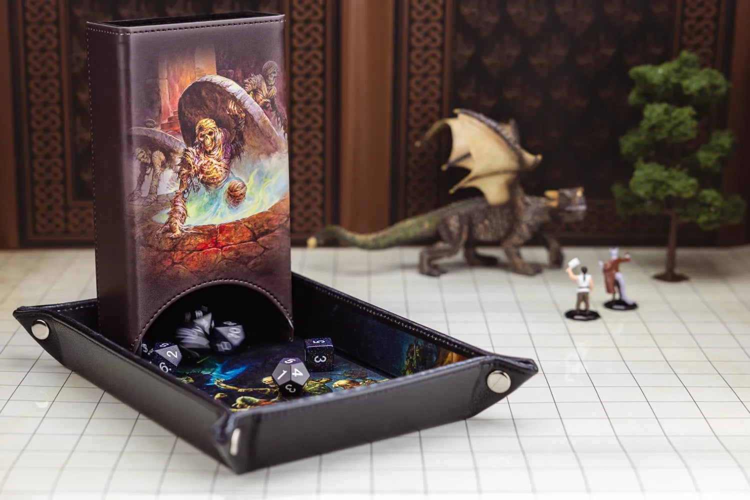 Dungeons & Dragons: Masterworks Series Dice Tower - Jeff Easley