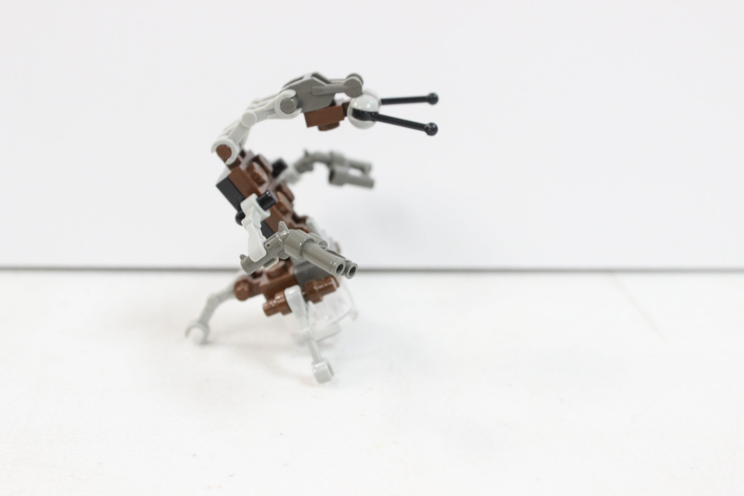 Lego Star Wars Droideka (Destroyer Droid) Minifig Sw0063