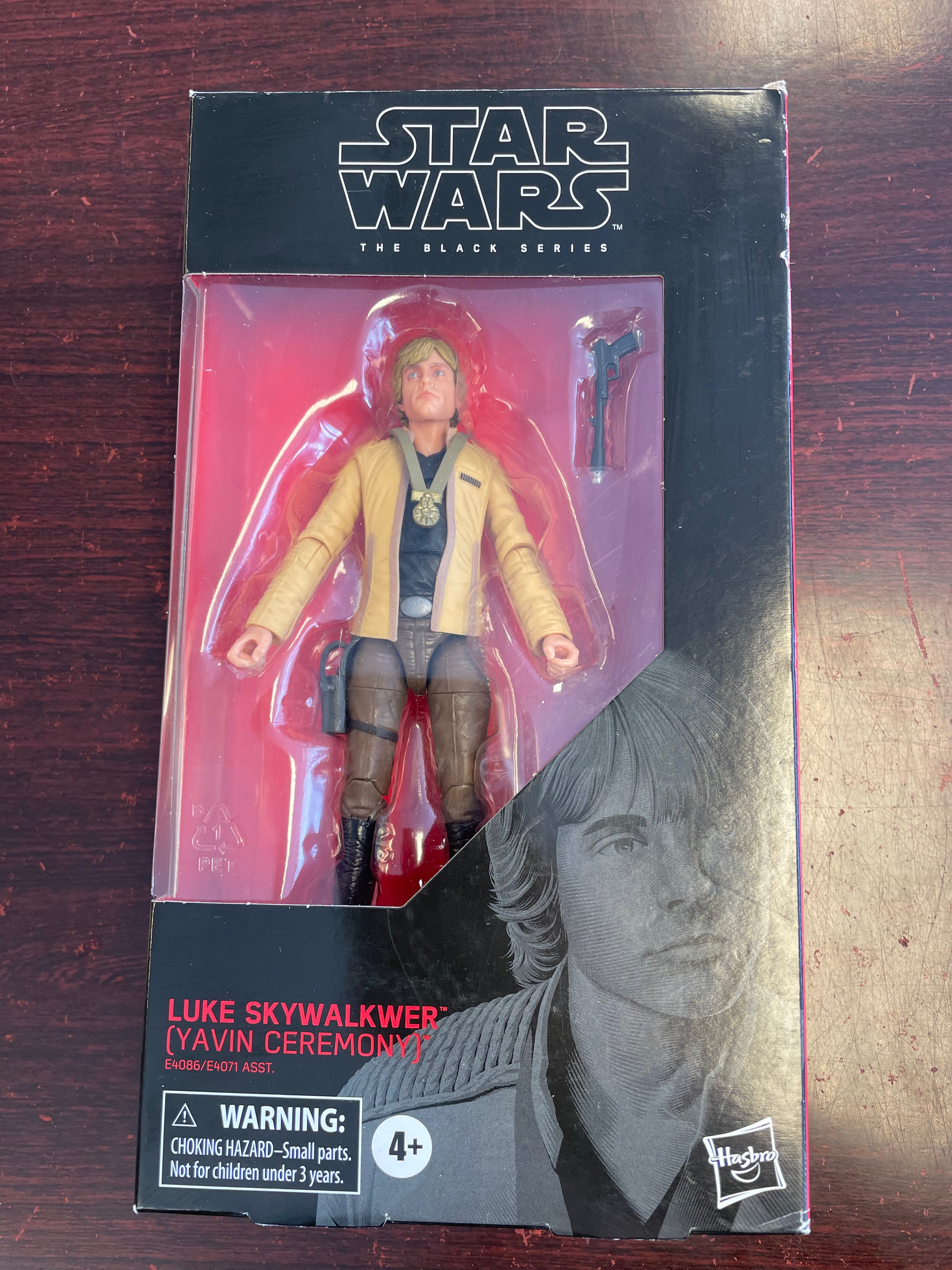 Black Series #100 Luke Skywalker (Yavin Ceremony)