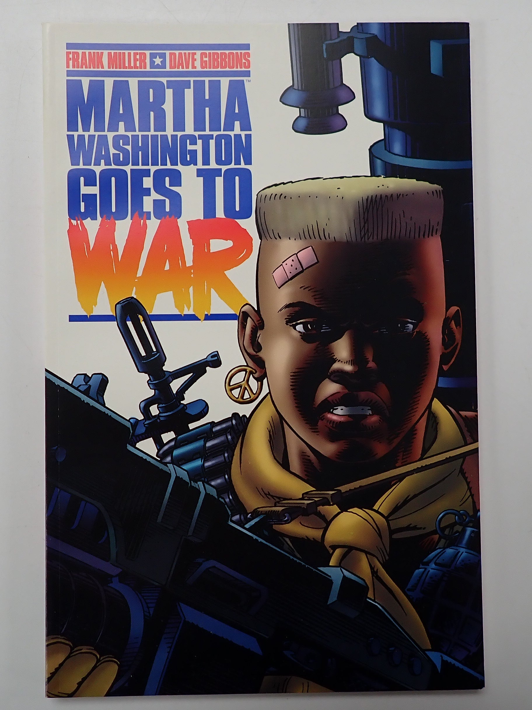 Martha Washington Goes to War (Pre-Owned)