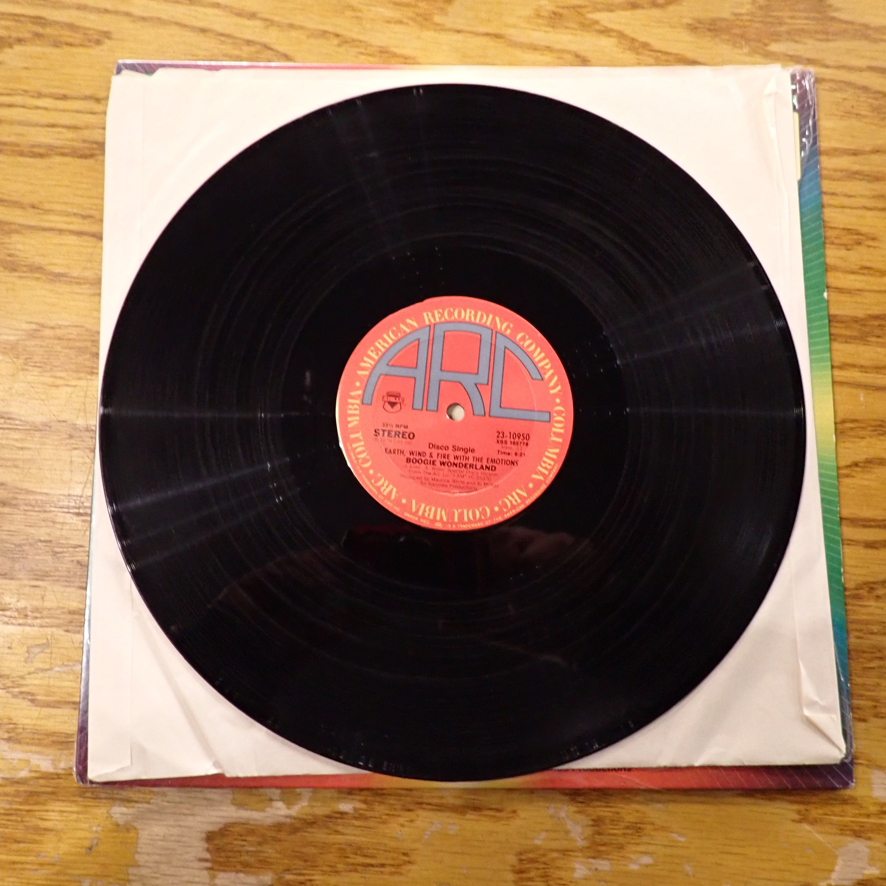 Earth Wind & Fire With The Emotions - Boogie Wonderland