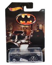 Hot Wheels Batman Batmobile 2/6