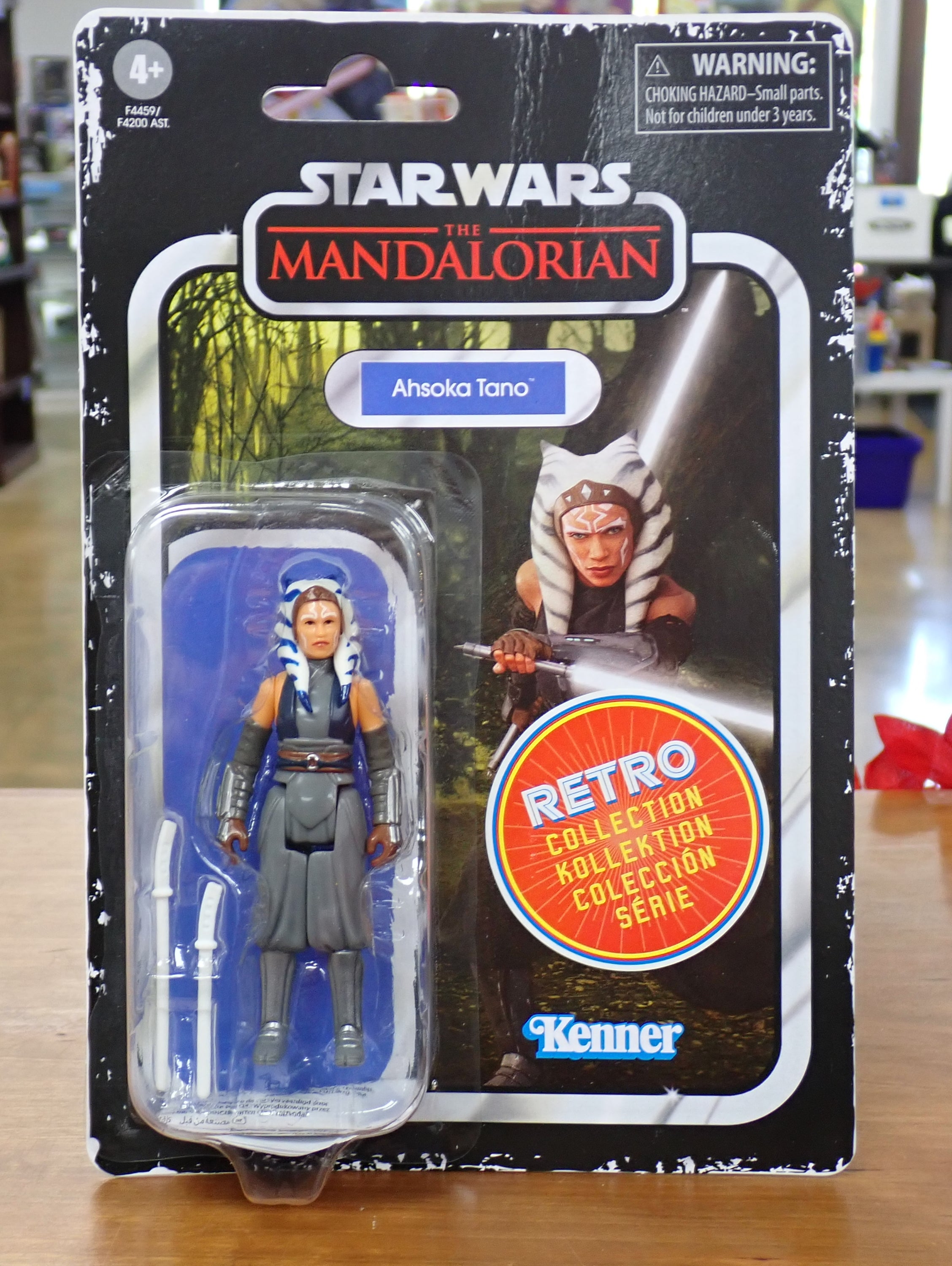 Ahsoka Tano Star Wars Manalorian Retro Collection
