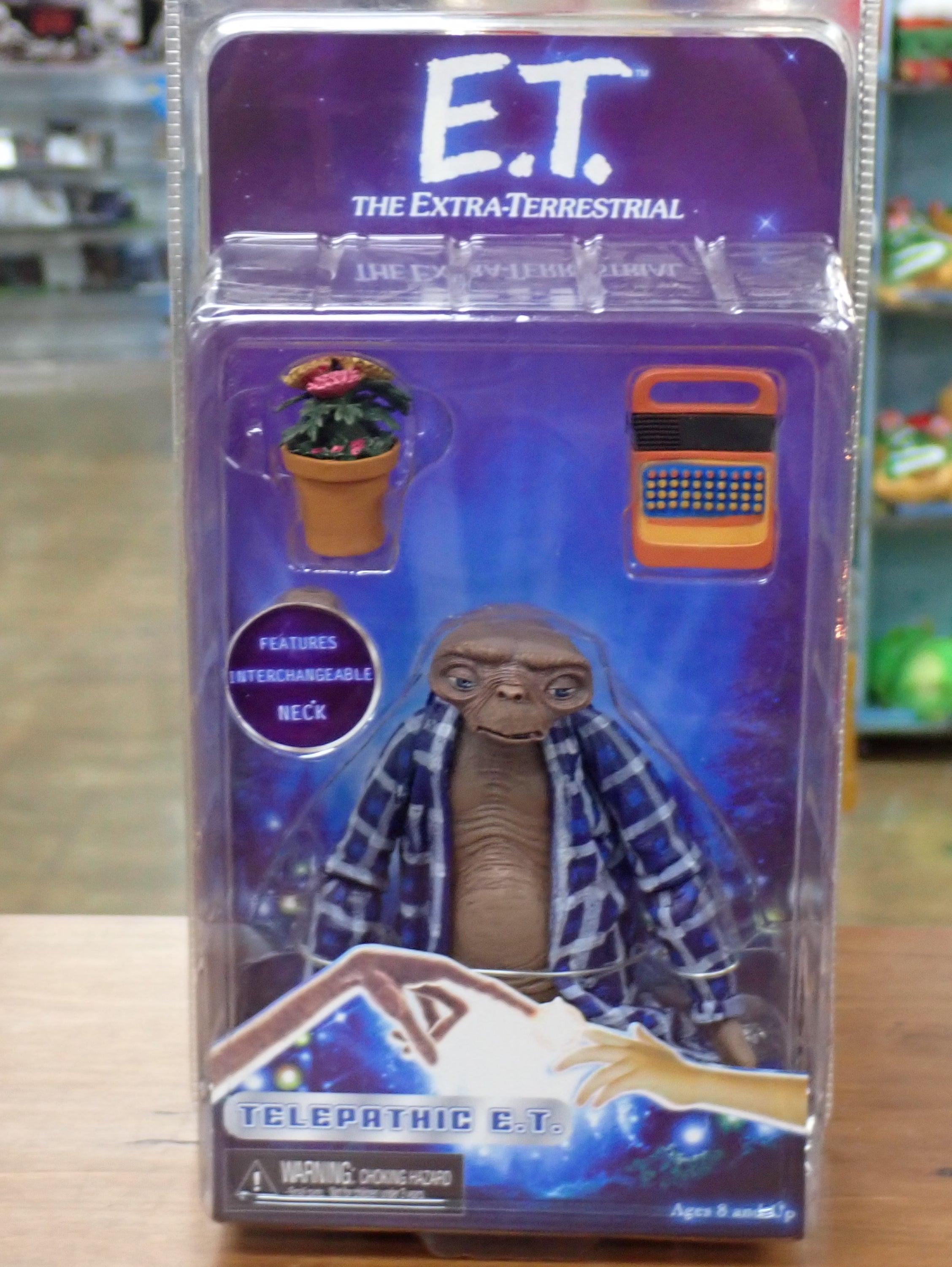 Telepathic E.T. Figure