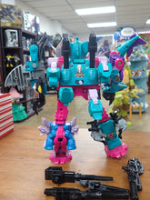 Load image into Gallery viewer, G1 Piranacon Combiner
