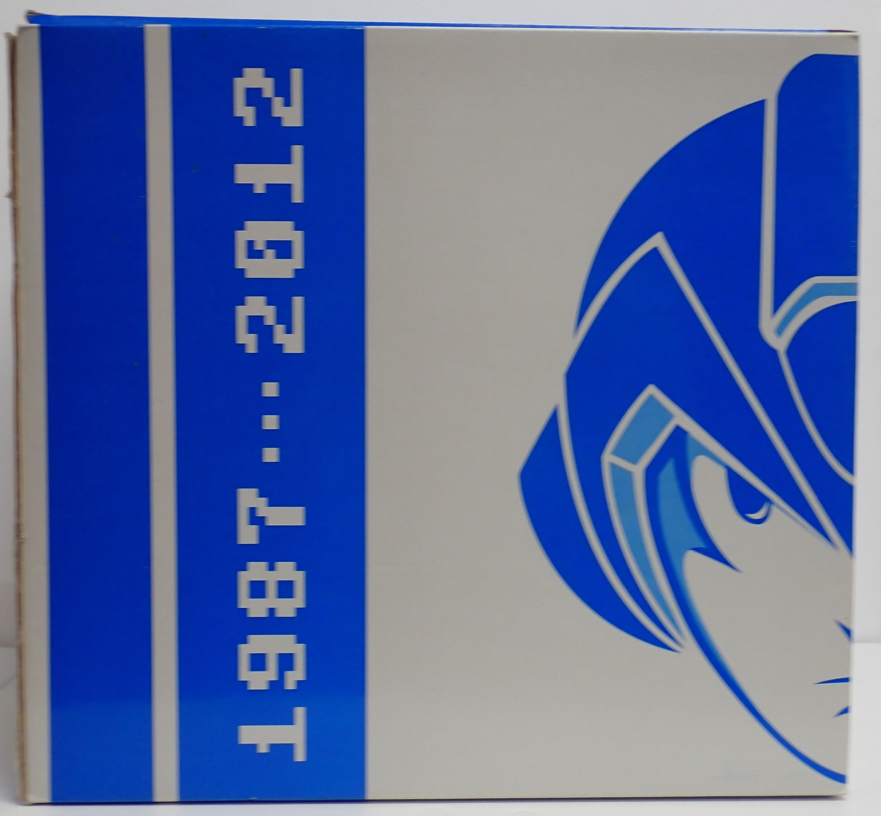 Megaman + X Silver 25th Anniversary Statue (0972)