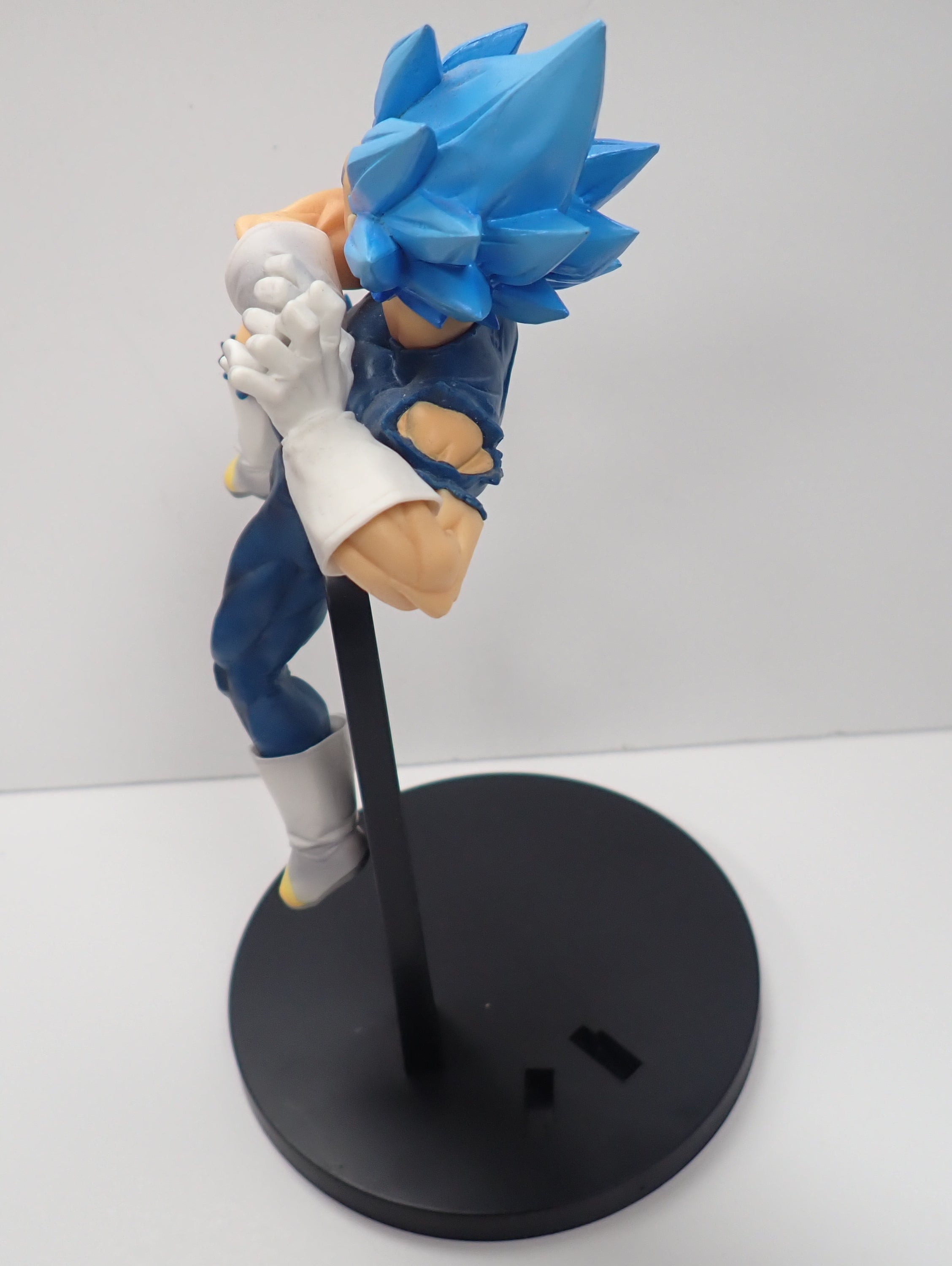 DBZ Vegeta Statue Final Battle