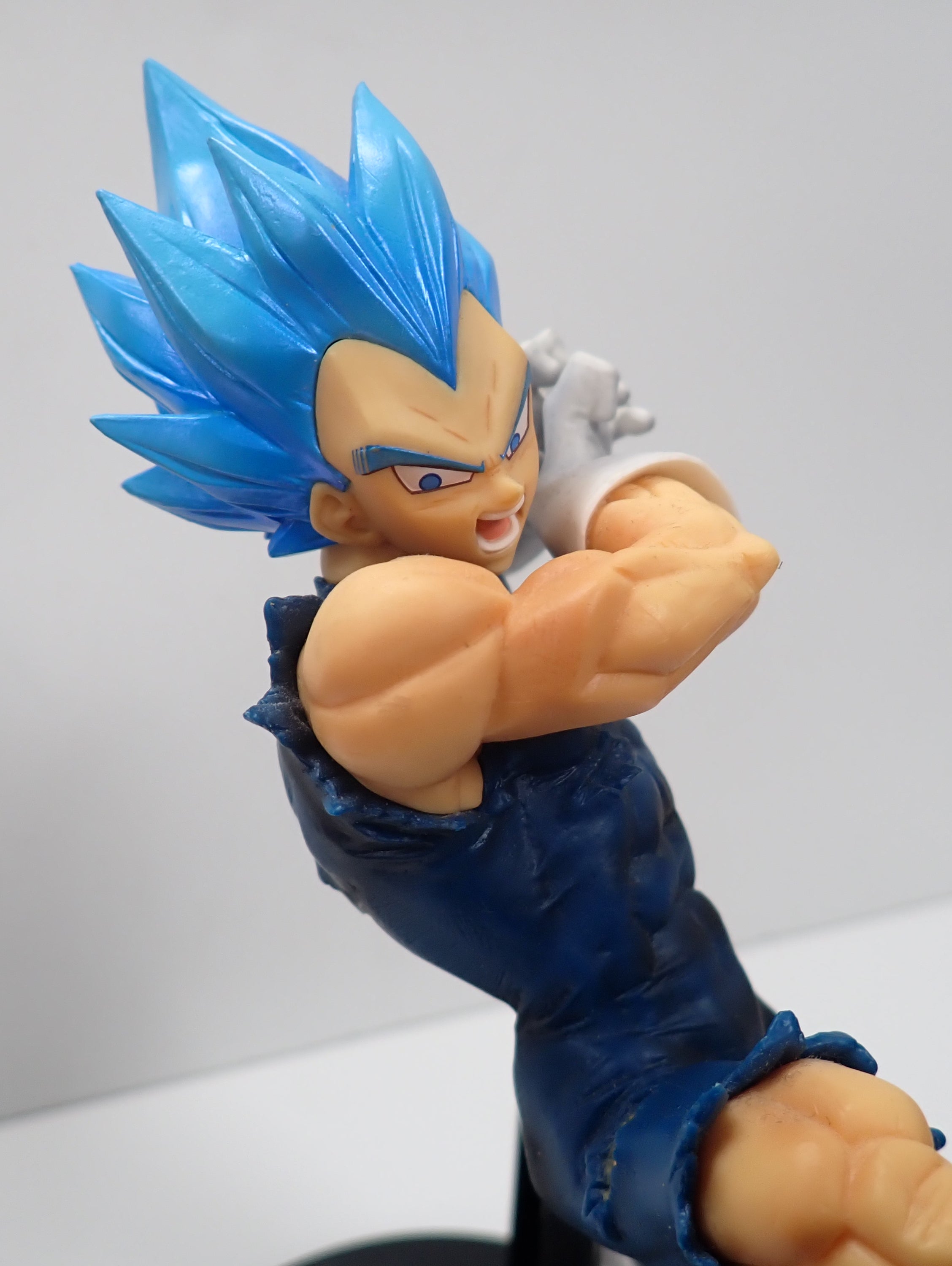 DBZ Vegeta Statue Final Battle