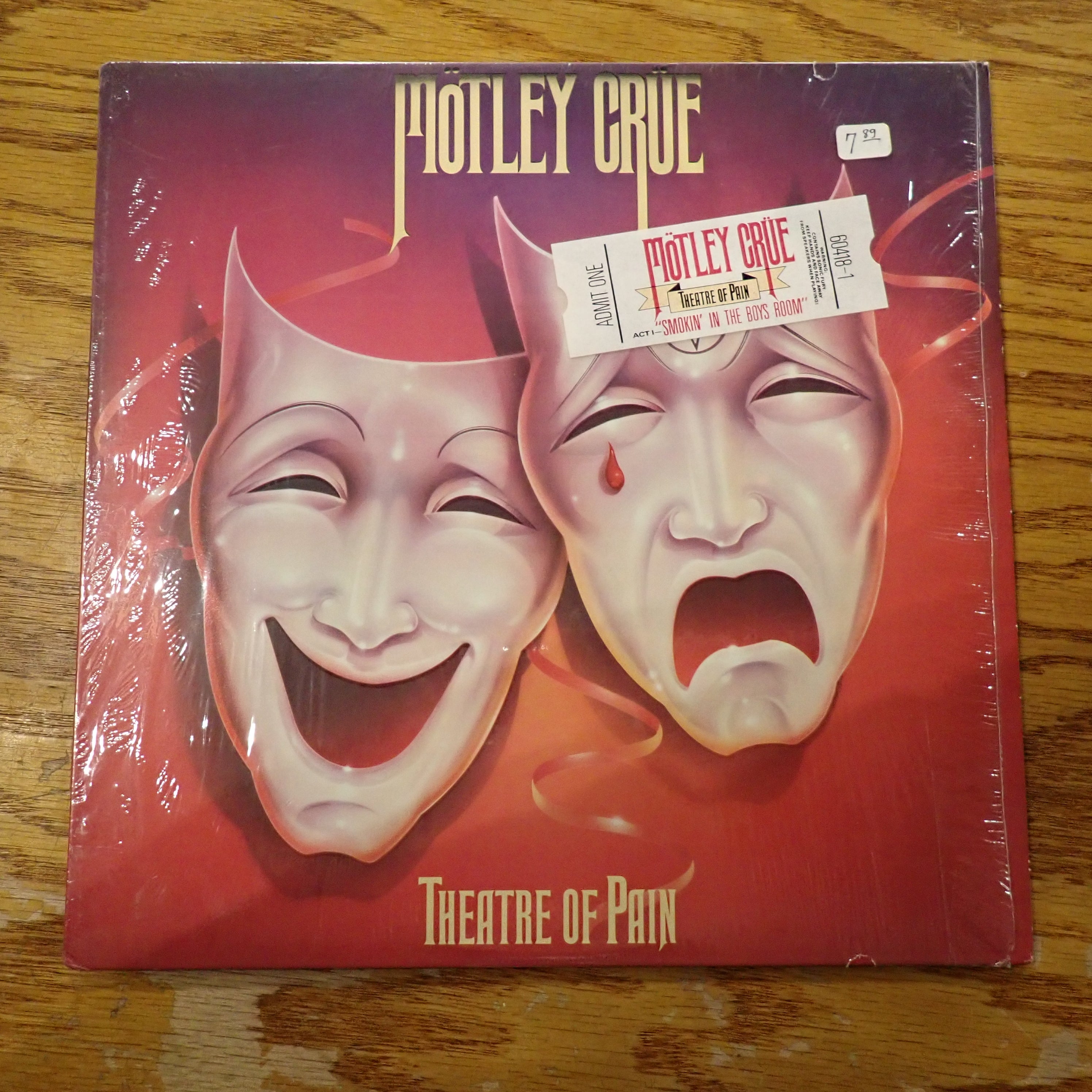 Motley Crue - Theatre Of Pain