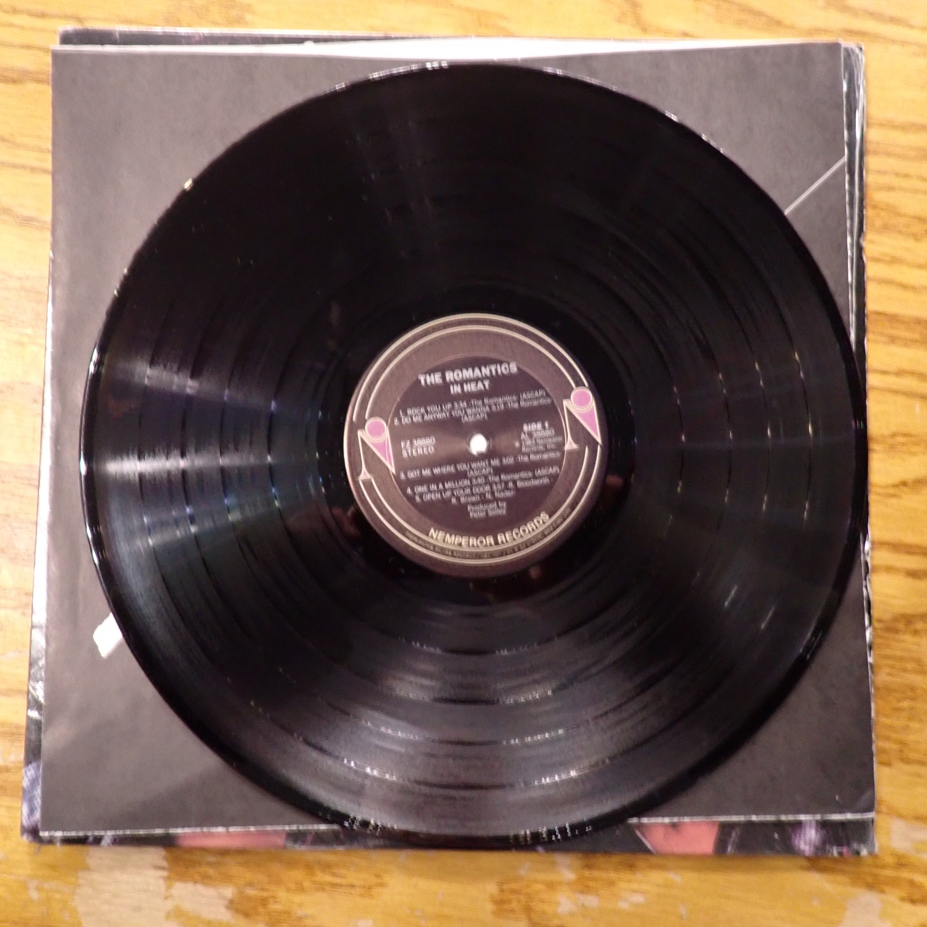 The Romantics - In Heat