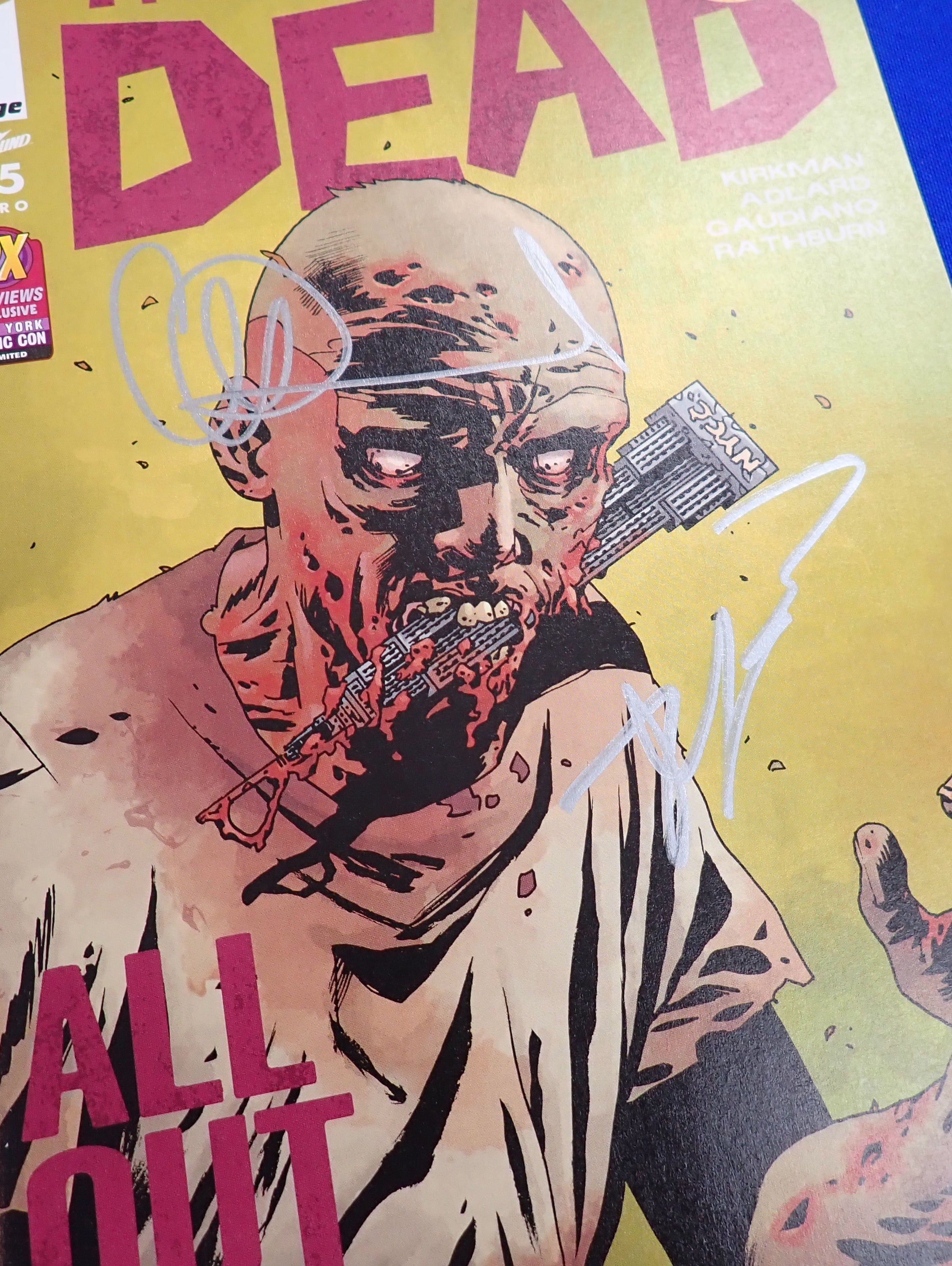 Walking Dead #115 (2013) - 2013 NYCC Exclusive SIGNED by Robert Kirkman & Adlard NM- (9.2)+
