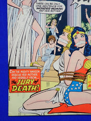 Wonder Woman #207 (1973) - VF- (7.5)
