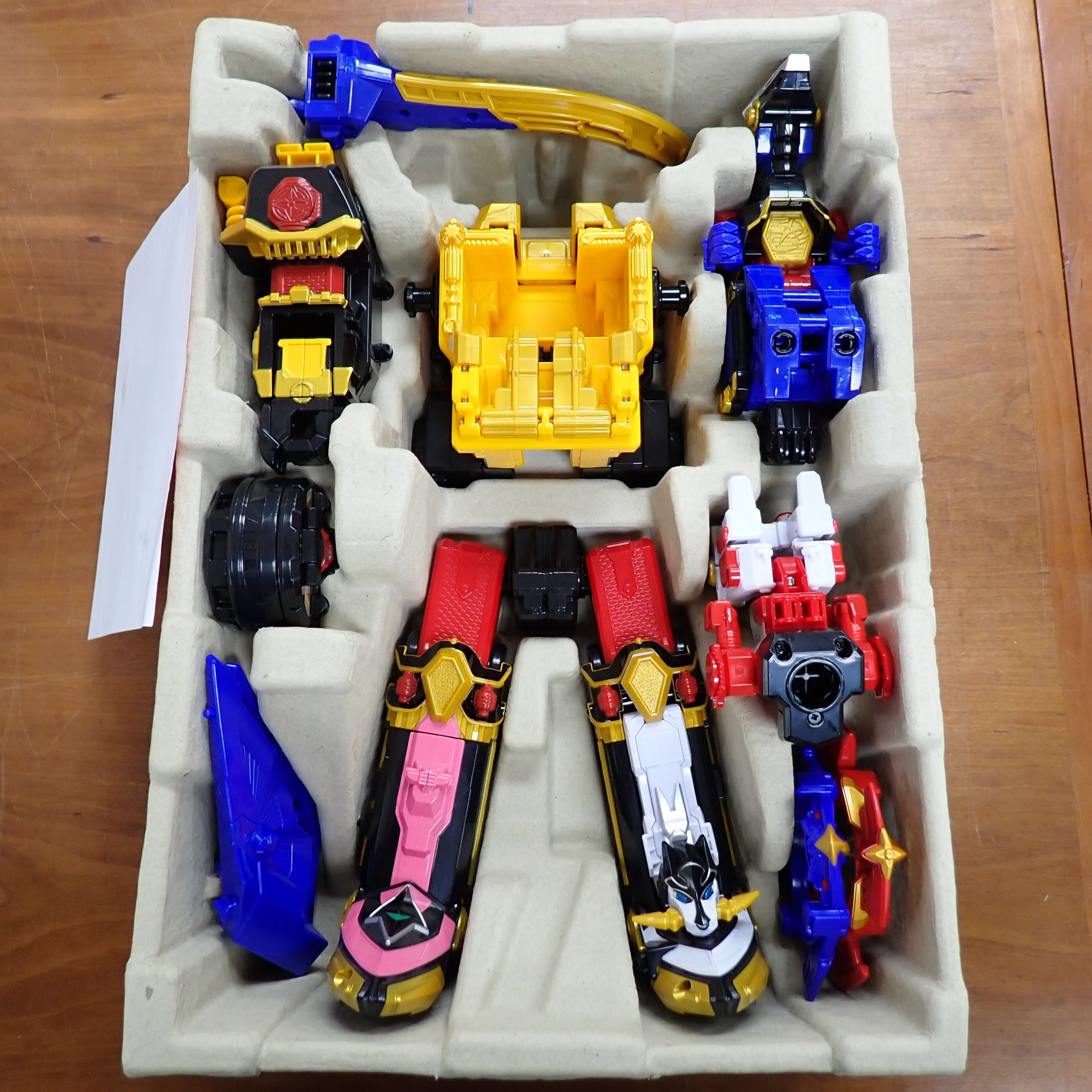 Bandai: Shuriken Sentai Ninninger - Deluxe Shurikenjin