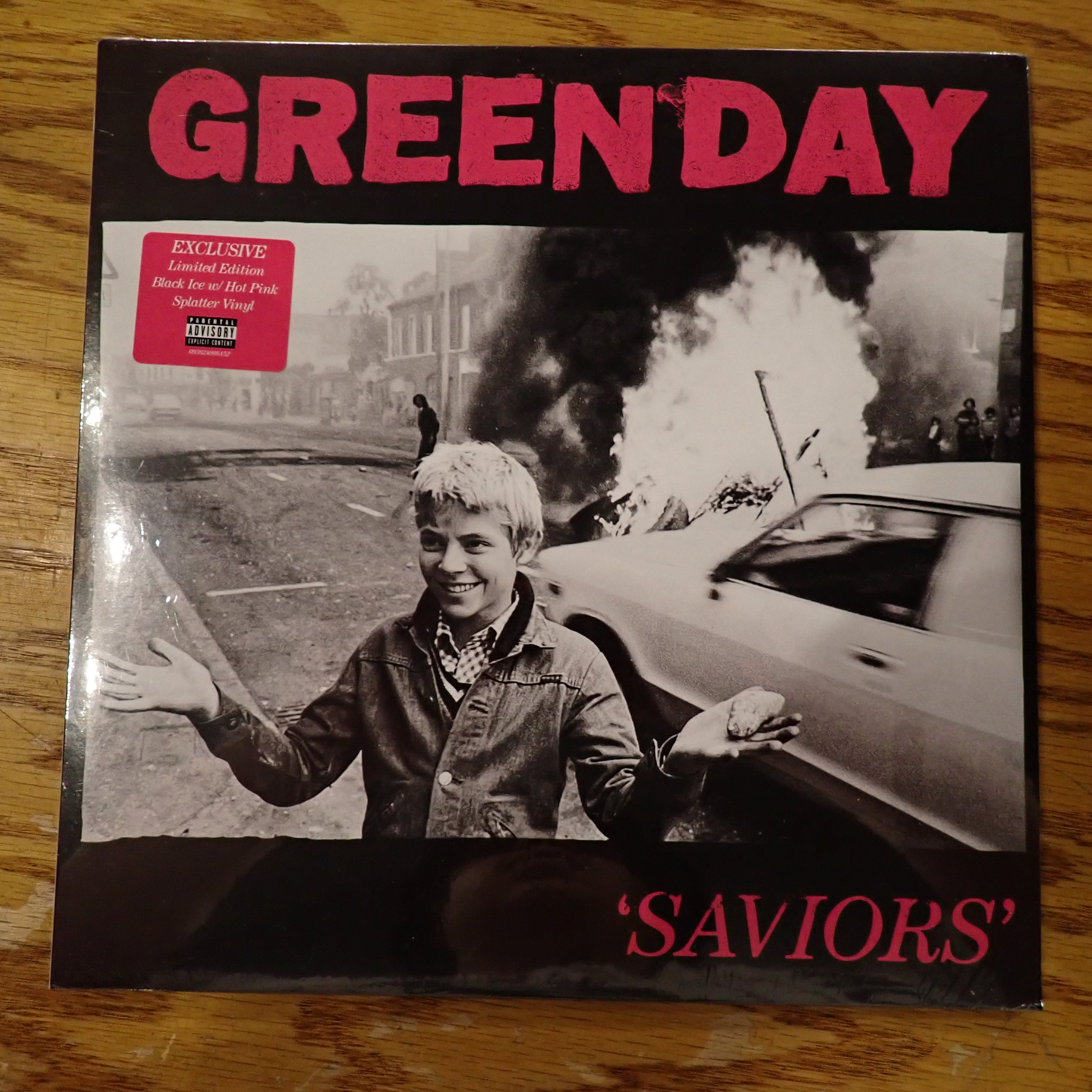 Green Day - Saviors