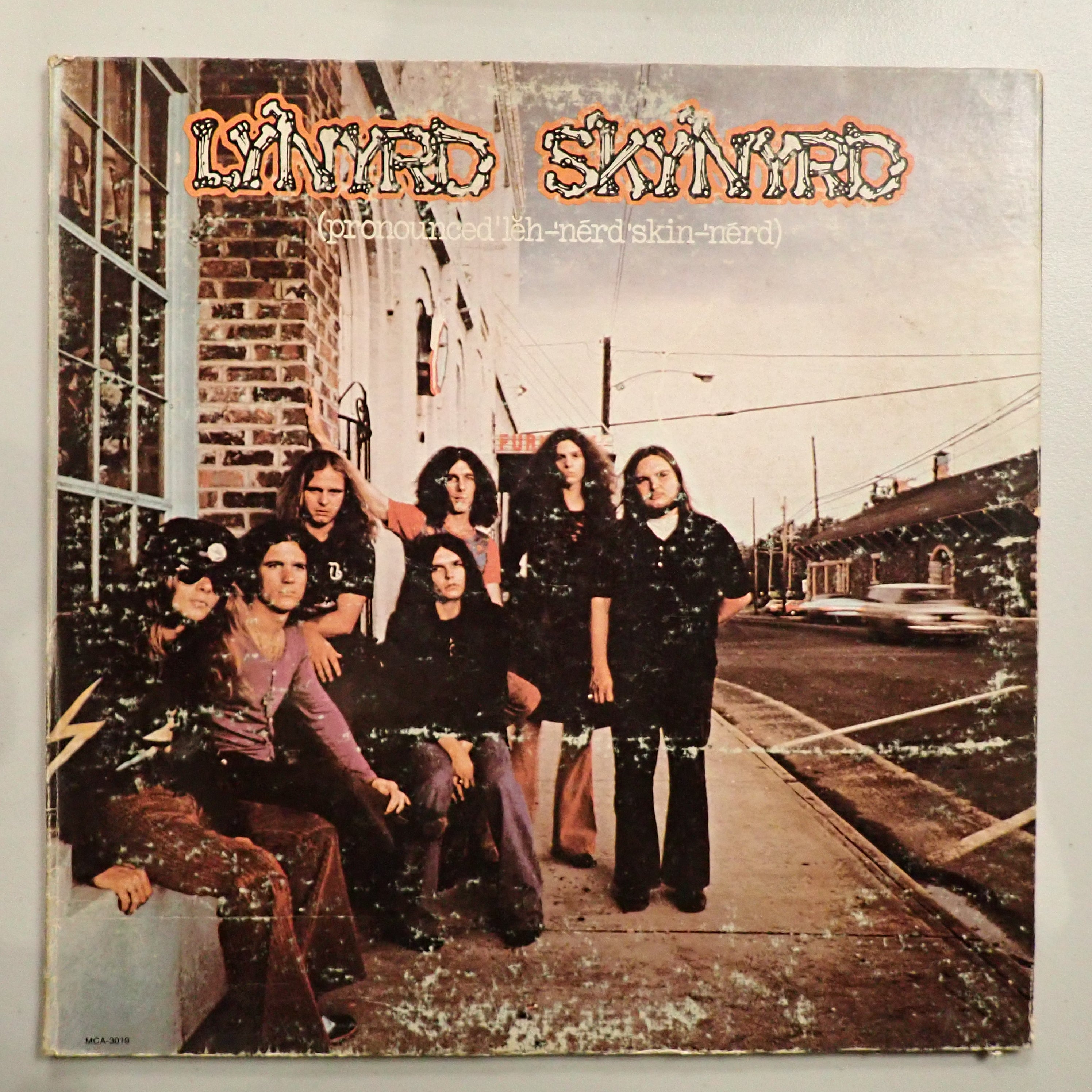 Lynyrd Skynyrd - (Pronounced 'Lĕh-'nérd 'Skin-'nérd)