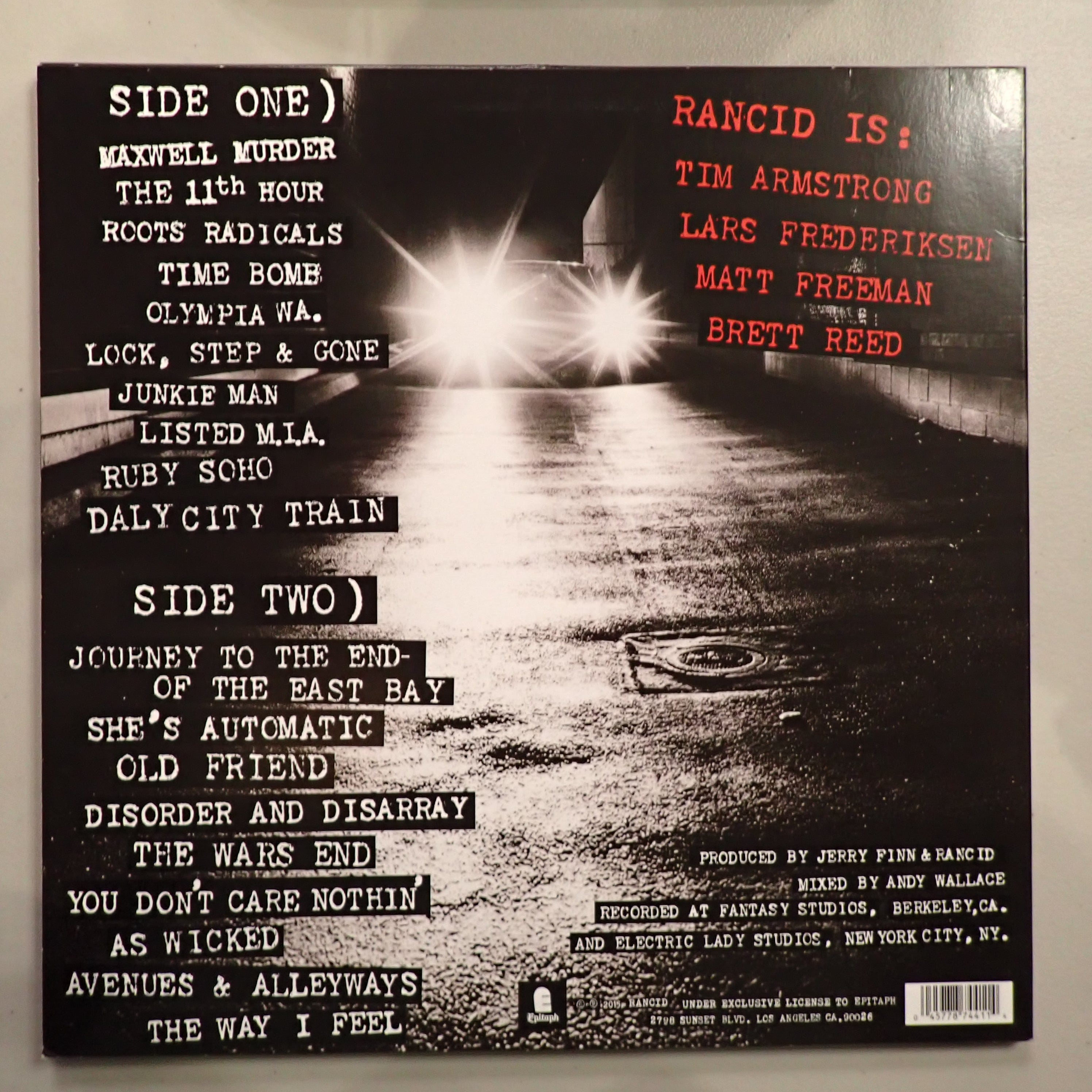 Rancid - ...And Out Come The Wolves