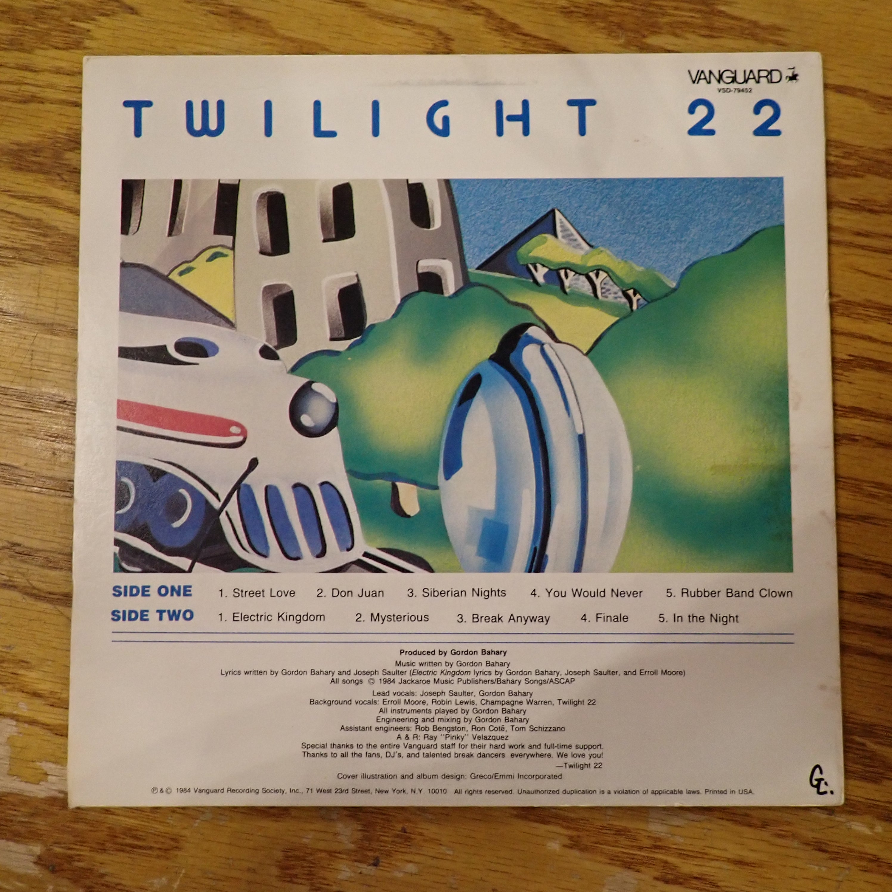 Twilight 22 - Twilight 22