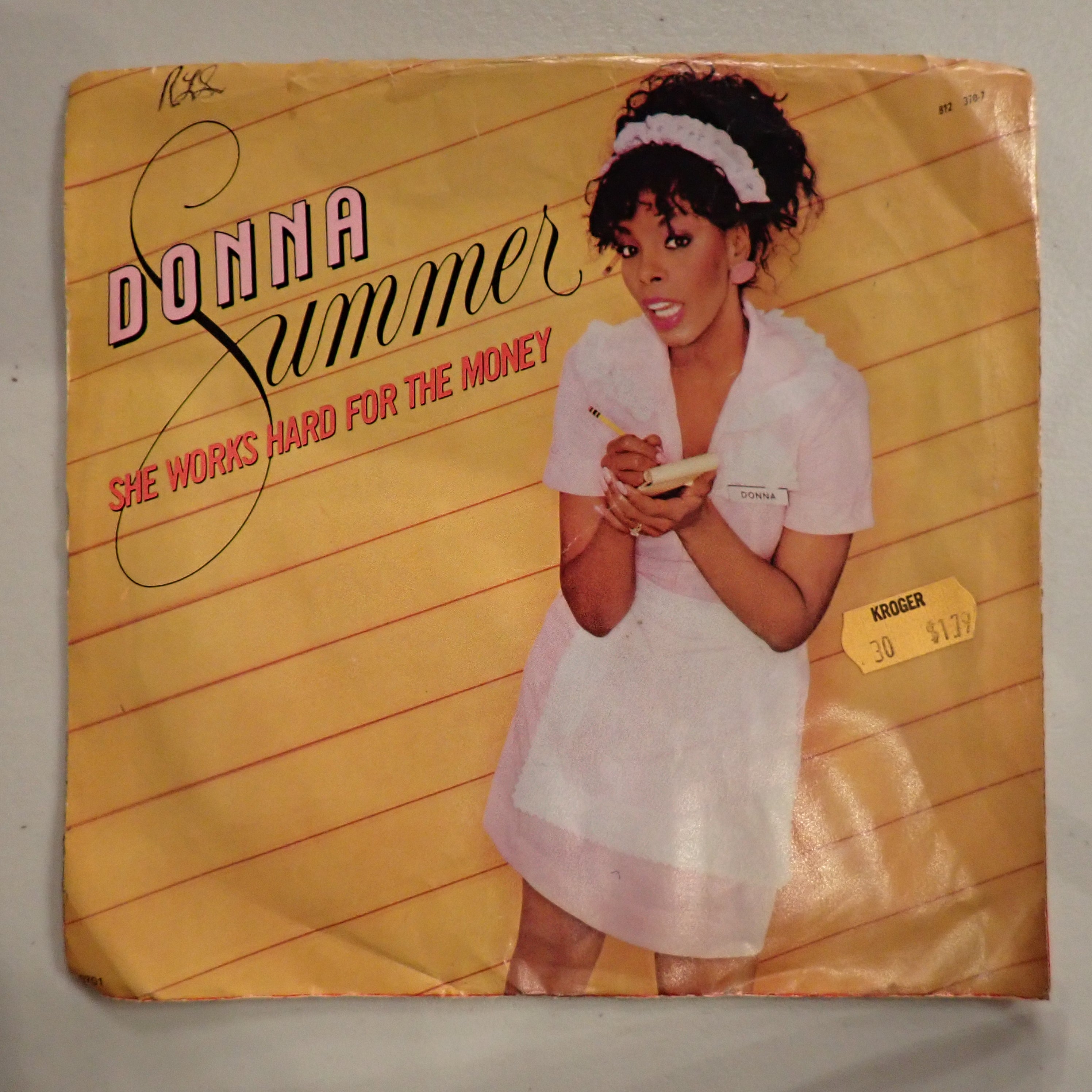 Donna Summer - She Works Hard For The Money