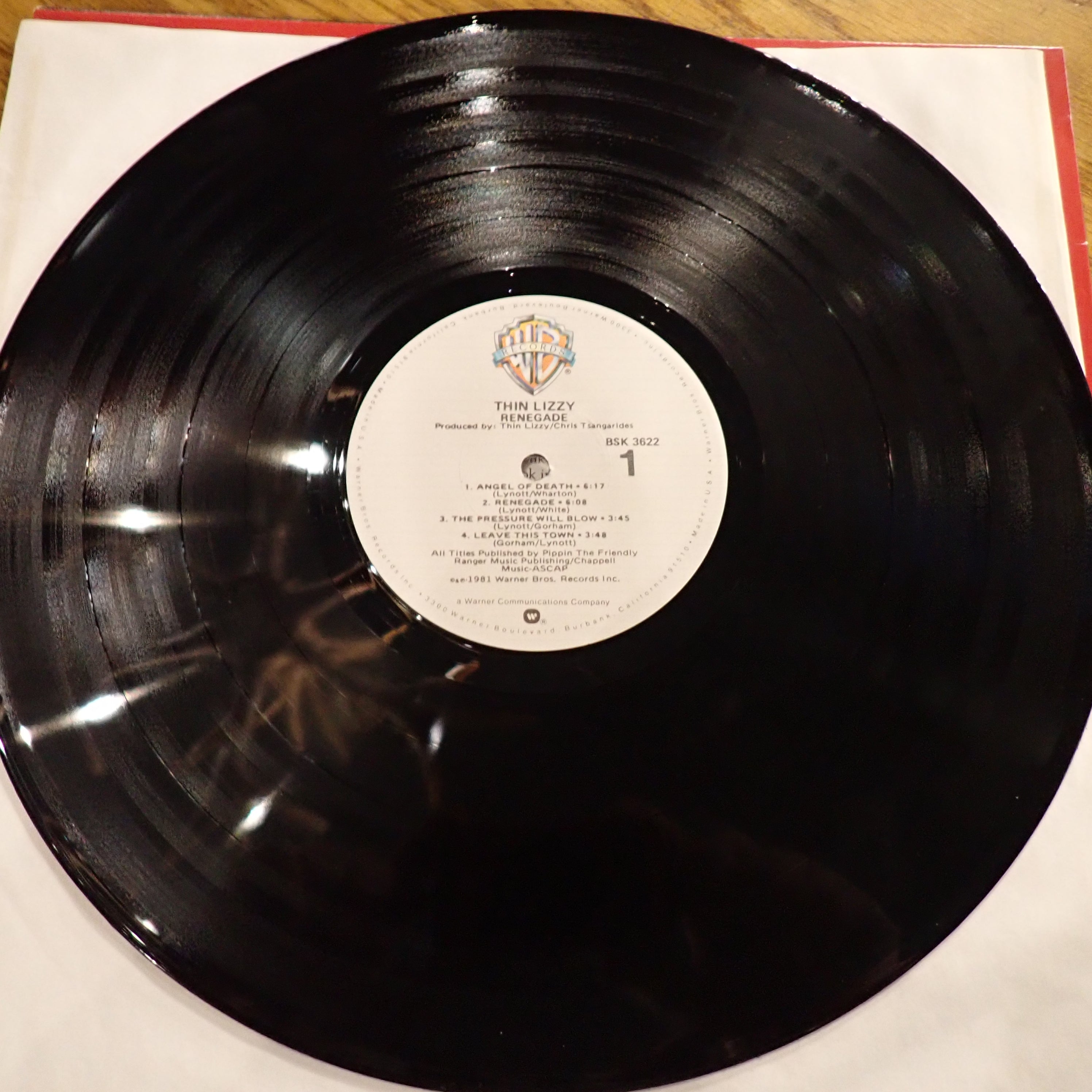 Thin Lizzy – Renegade