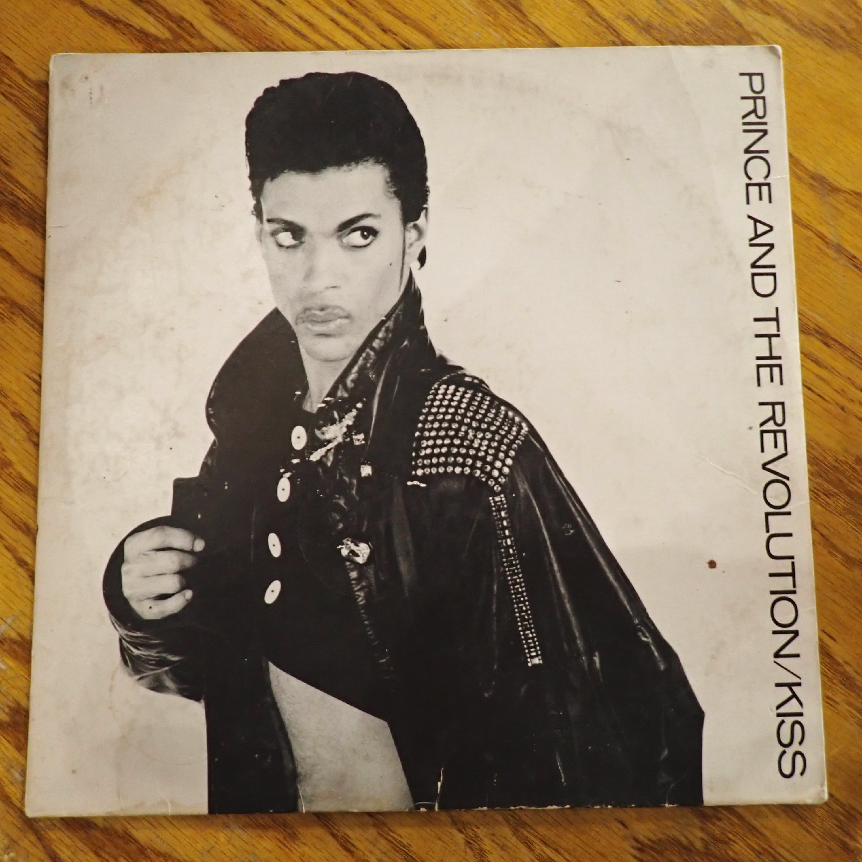 Prince and the Revolution - Kiss