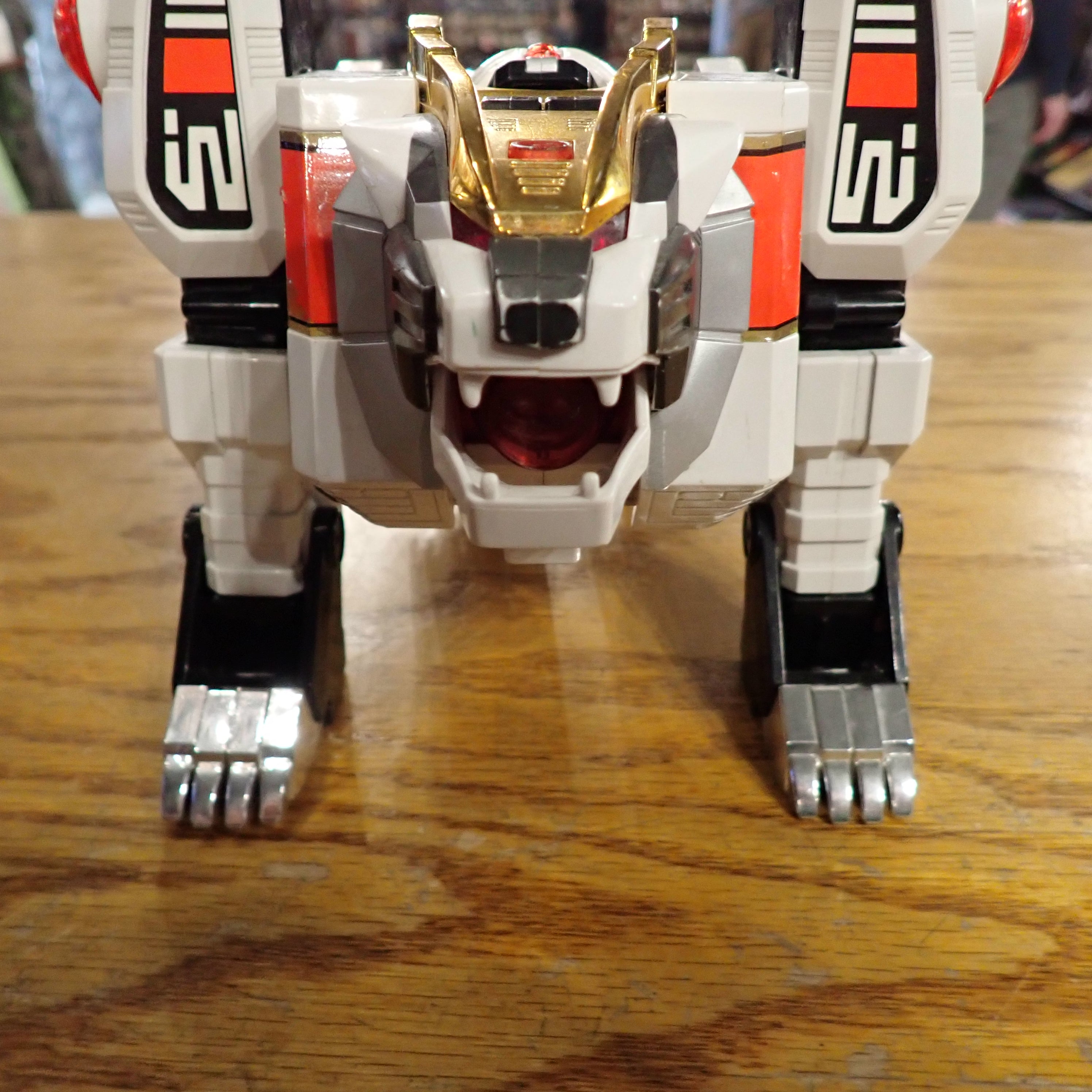 Bandai: Mighty Morphin Power Rangers - White Tiger Zord