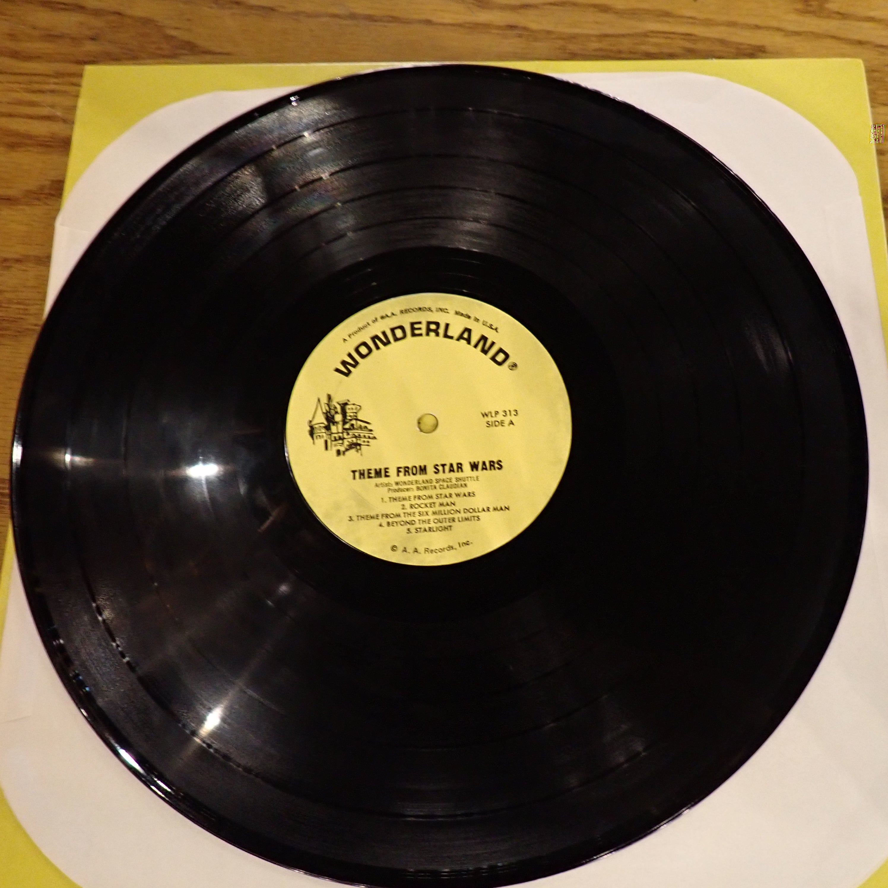 Wonderland Space Shuttle – Theme From Star Wars