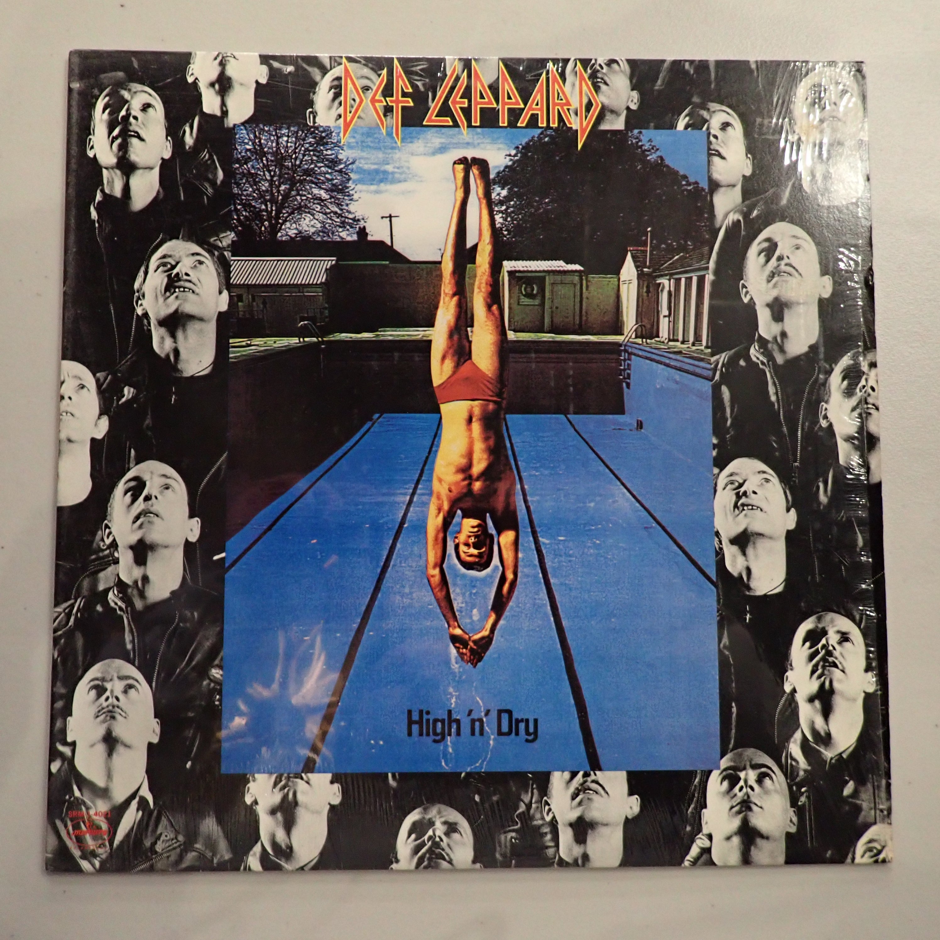 Def Leppard - High 'N' Dry