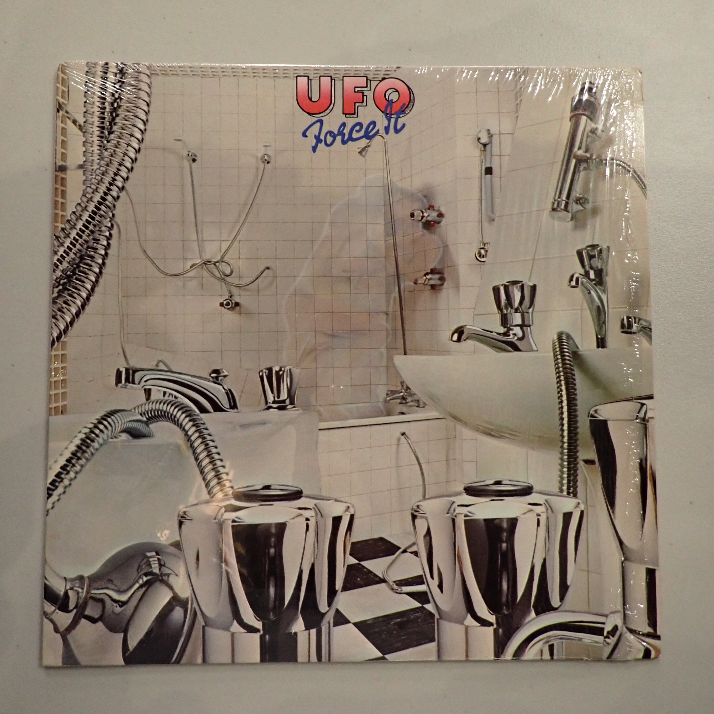 UFO - Force It