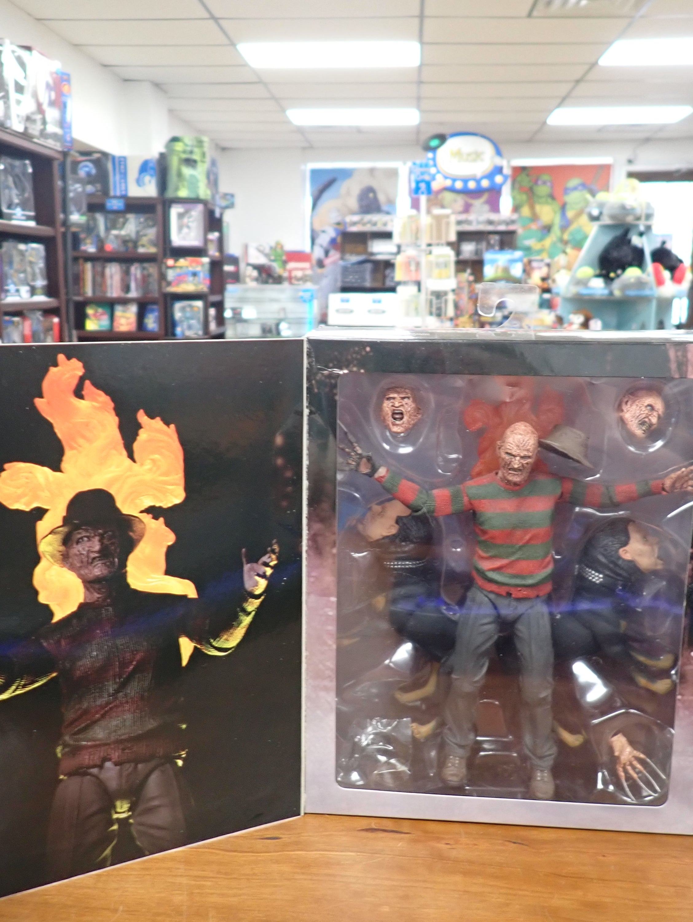NECA A Nightmare on Elm Street 2 Freddy Figure