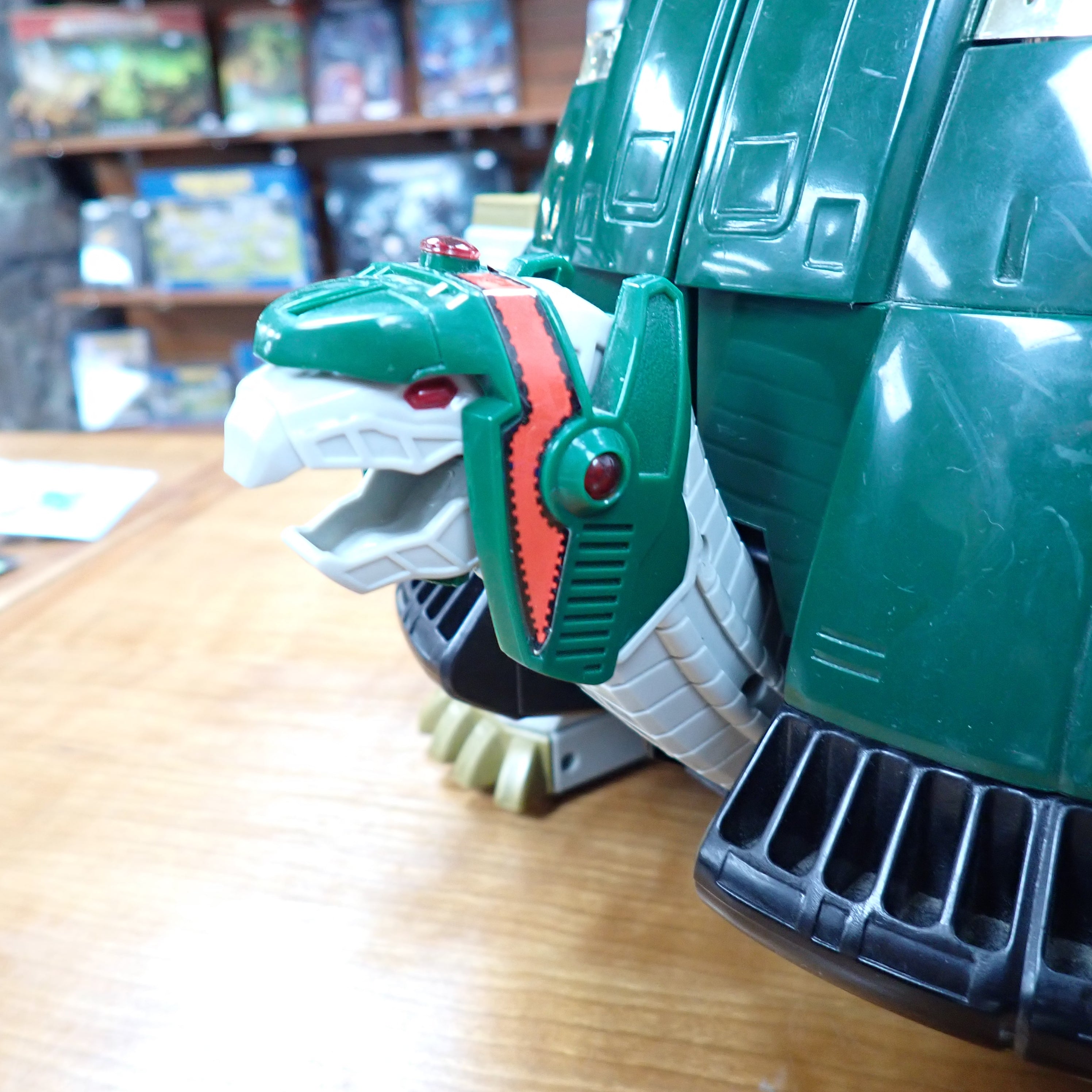 Bandai: Mighty Morphin Power Rangers - Tor the Shuttlezord