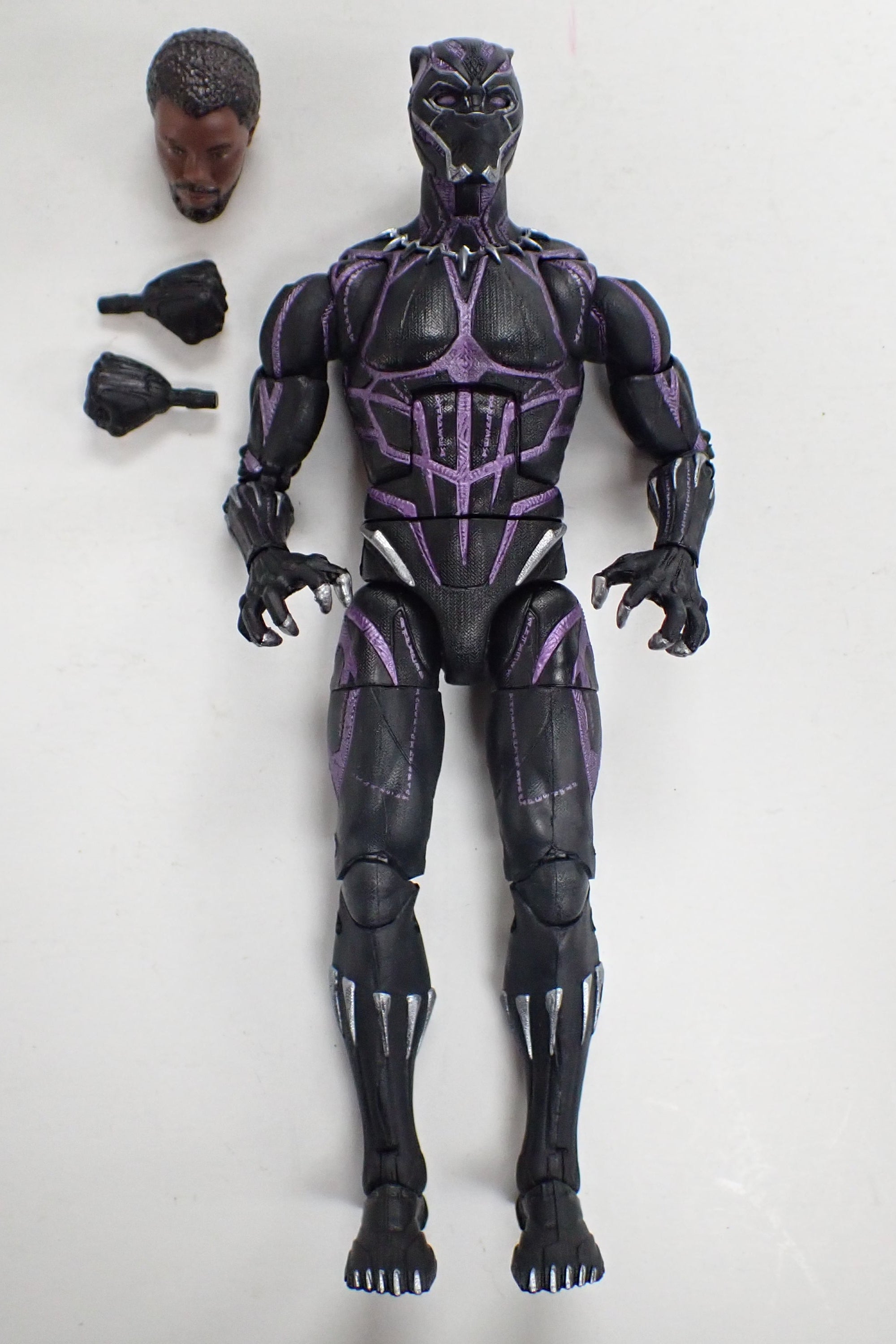 Marvel Legends: Black Panther [COMPLETE]