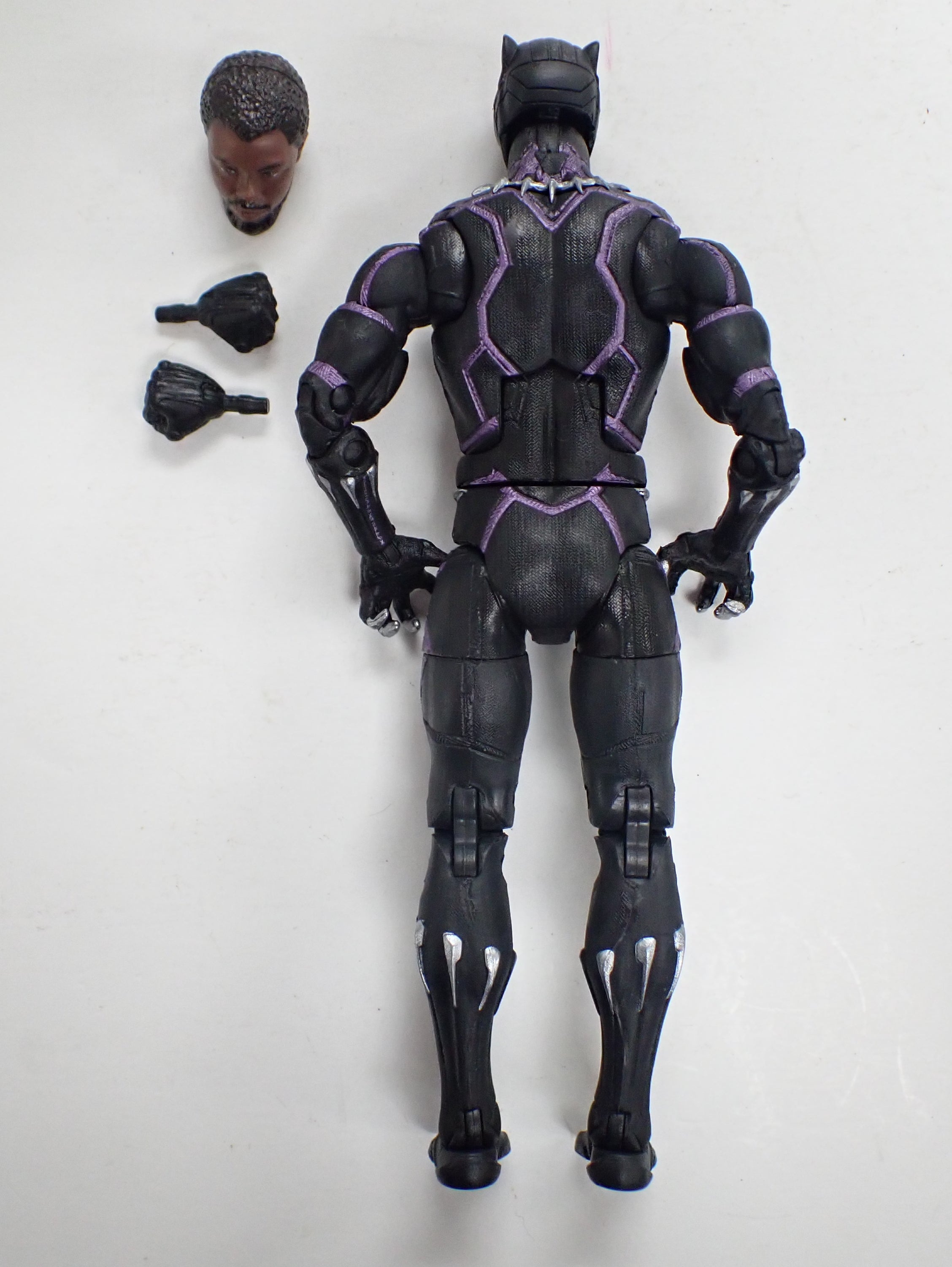 Marvel Legends: Black Panther [COMPLETE]