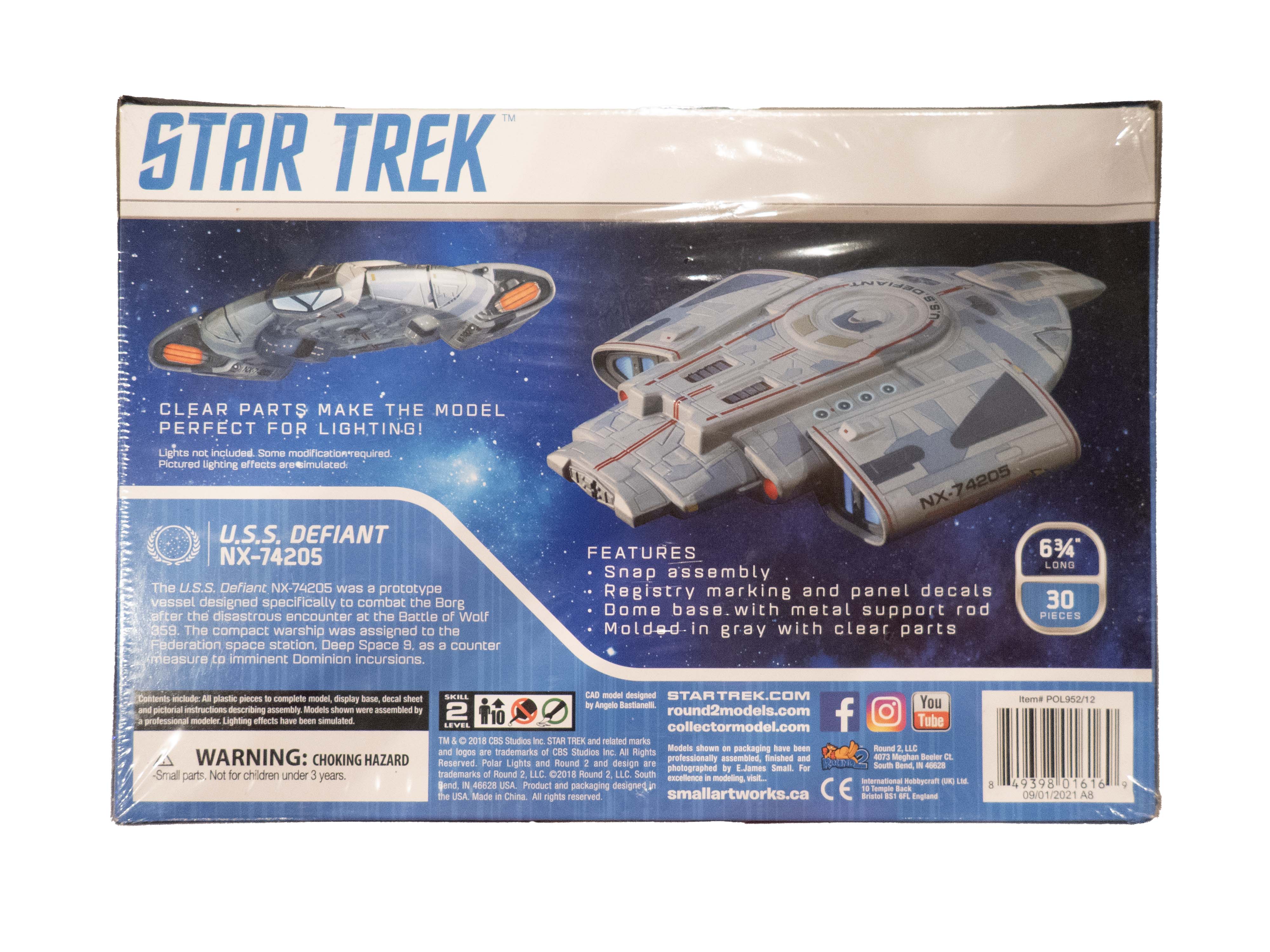 Star Trek U.S.S. Defiant NX-74205 - Polar Lights Model Kit [Pre-Owned]