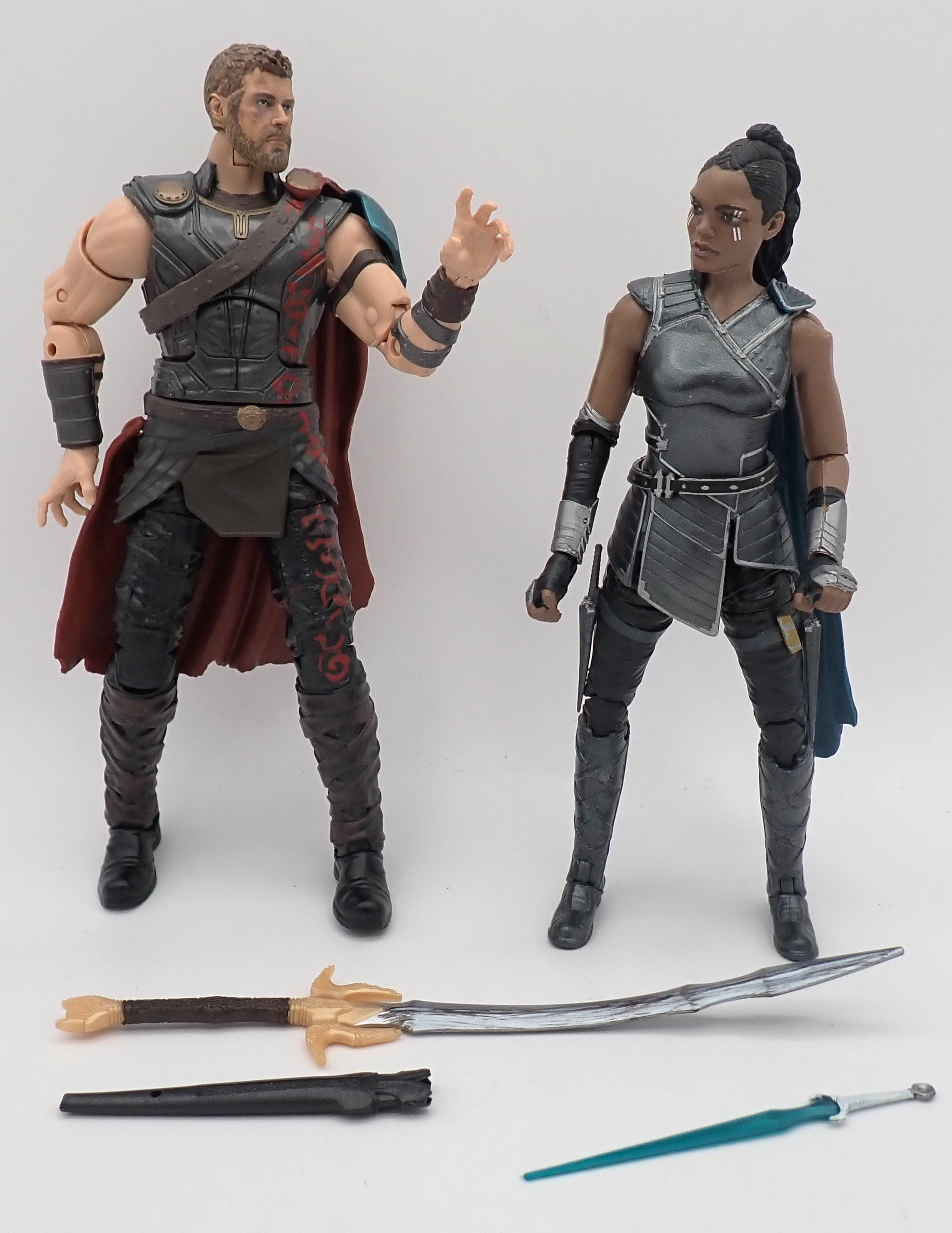 Marvel Legends: Valkyrie + Thor  [INCOMPLETE]