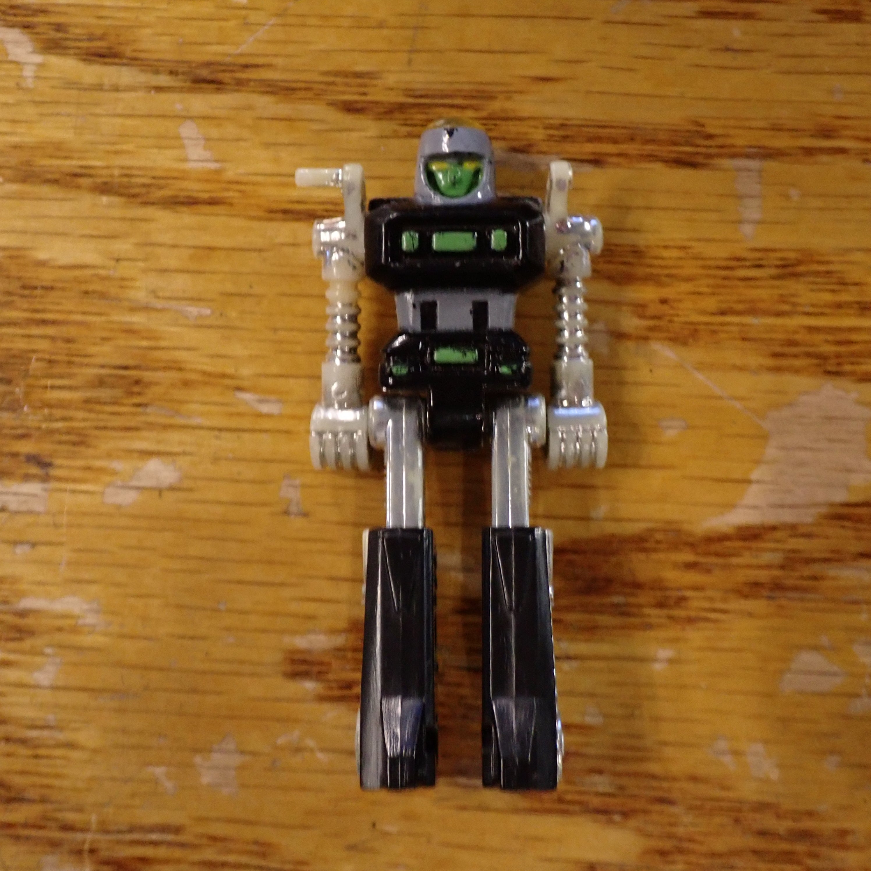 Cy-Kill (Green & Black) Go-Bots *incomplete*