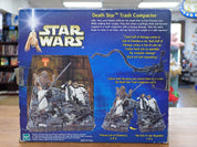 Star Wars A New Hope Hasbro Death Star Trash Compactor Set 2 Chewbacca & Leia