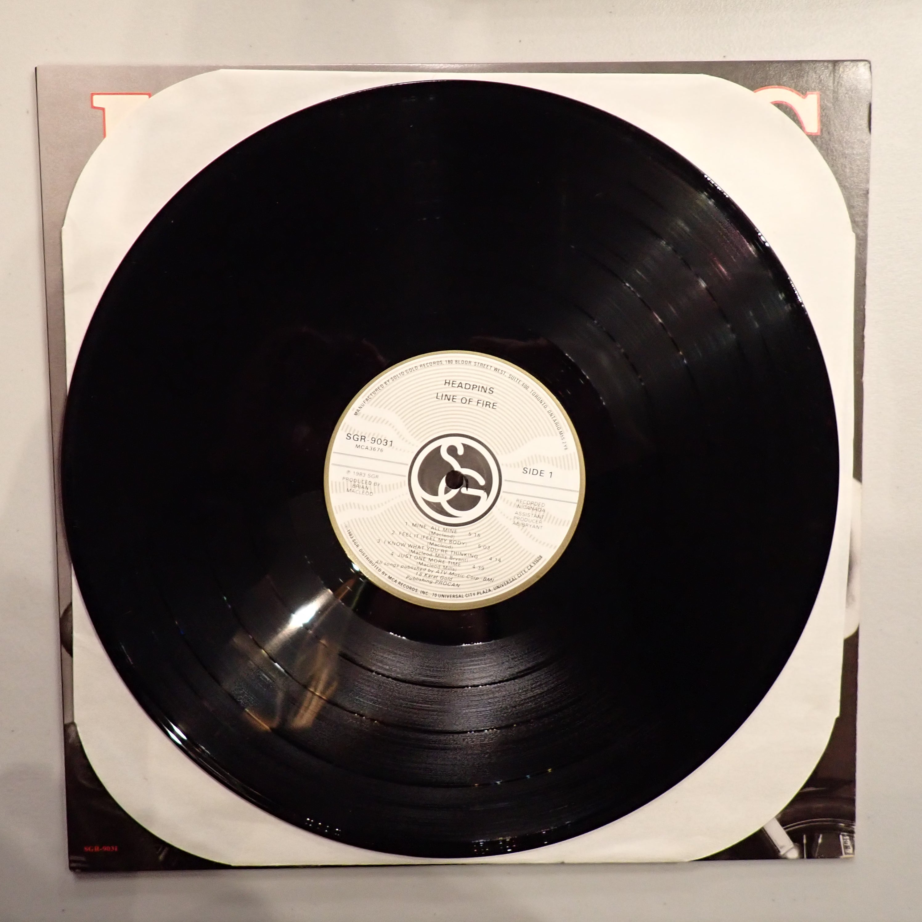 Headpins - Line Of Fire
